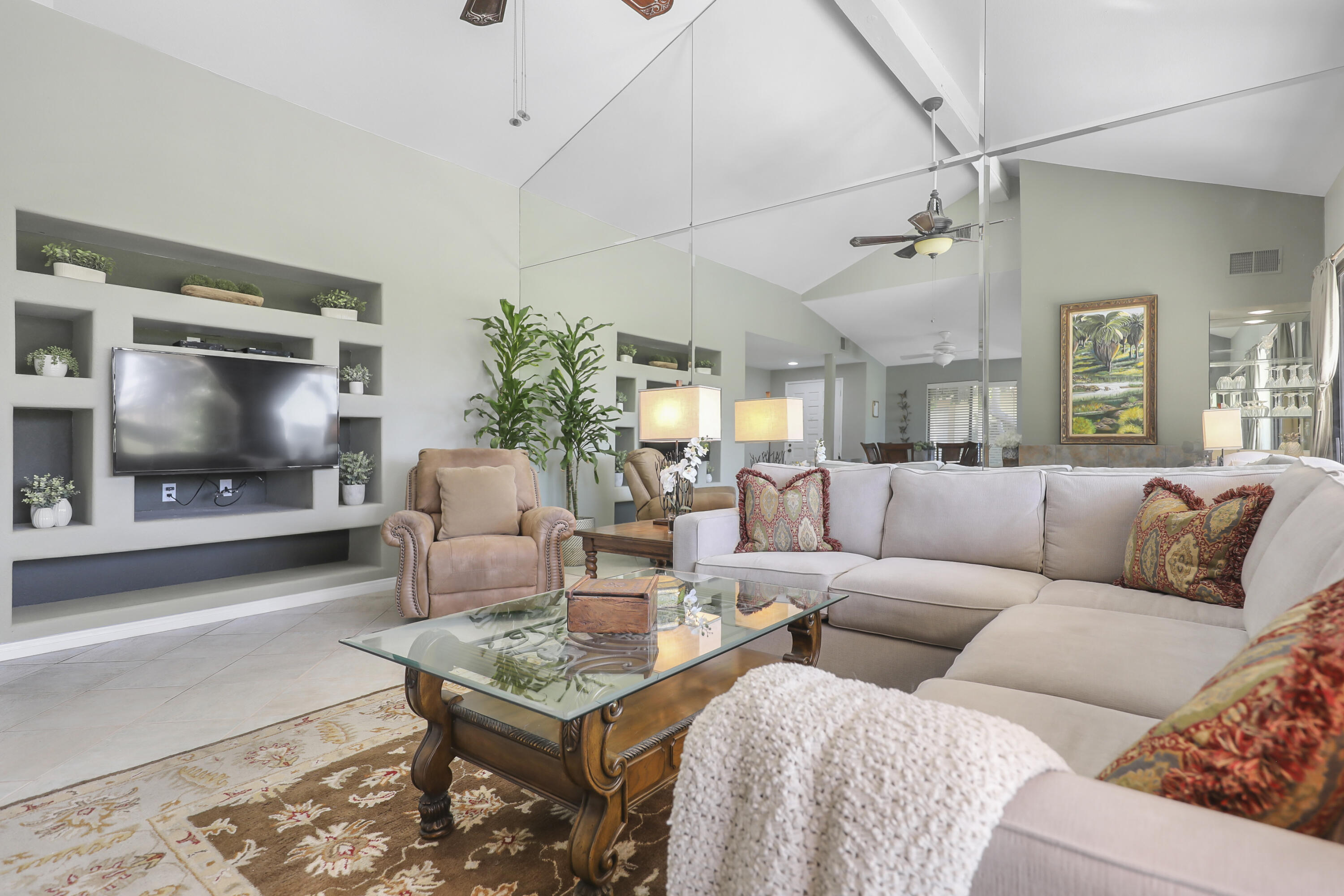 Palm Desert, California, 92260, United States, 2 Bedrooms Bedrooms, ,2 BathroomsBathrooms,Residential,For Sale,1865195