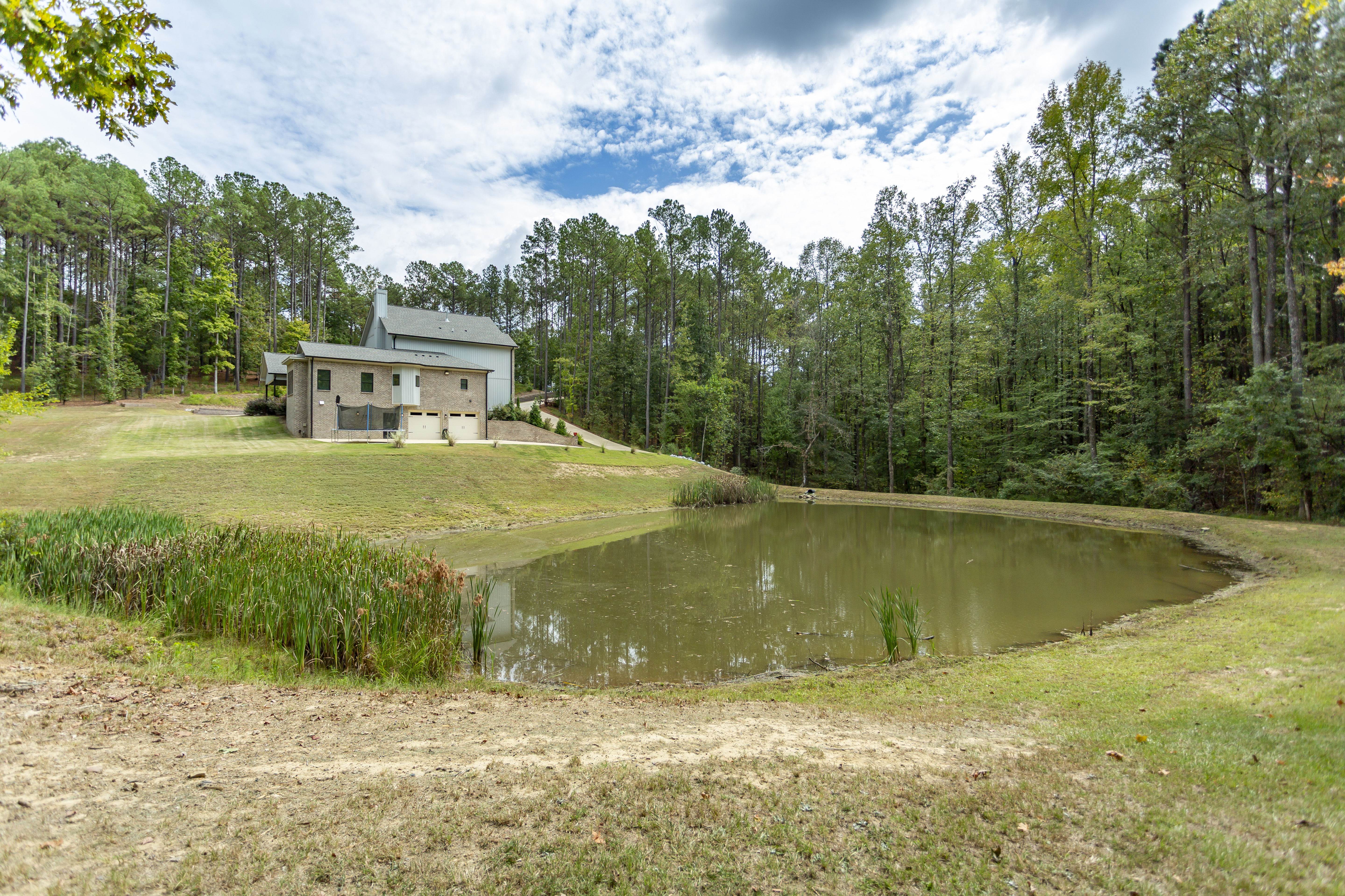 Helena, Alabama, 35080, United States, 5 Bedrooms Bedrooms, ,5 BathroomsBathrooms,Residential,For Sale,1979427