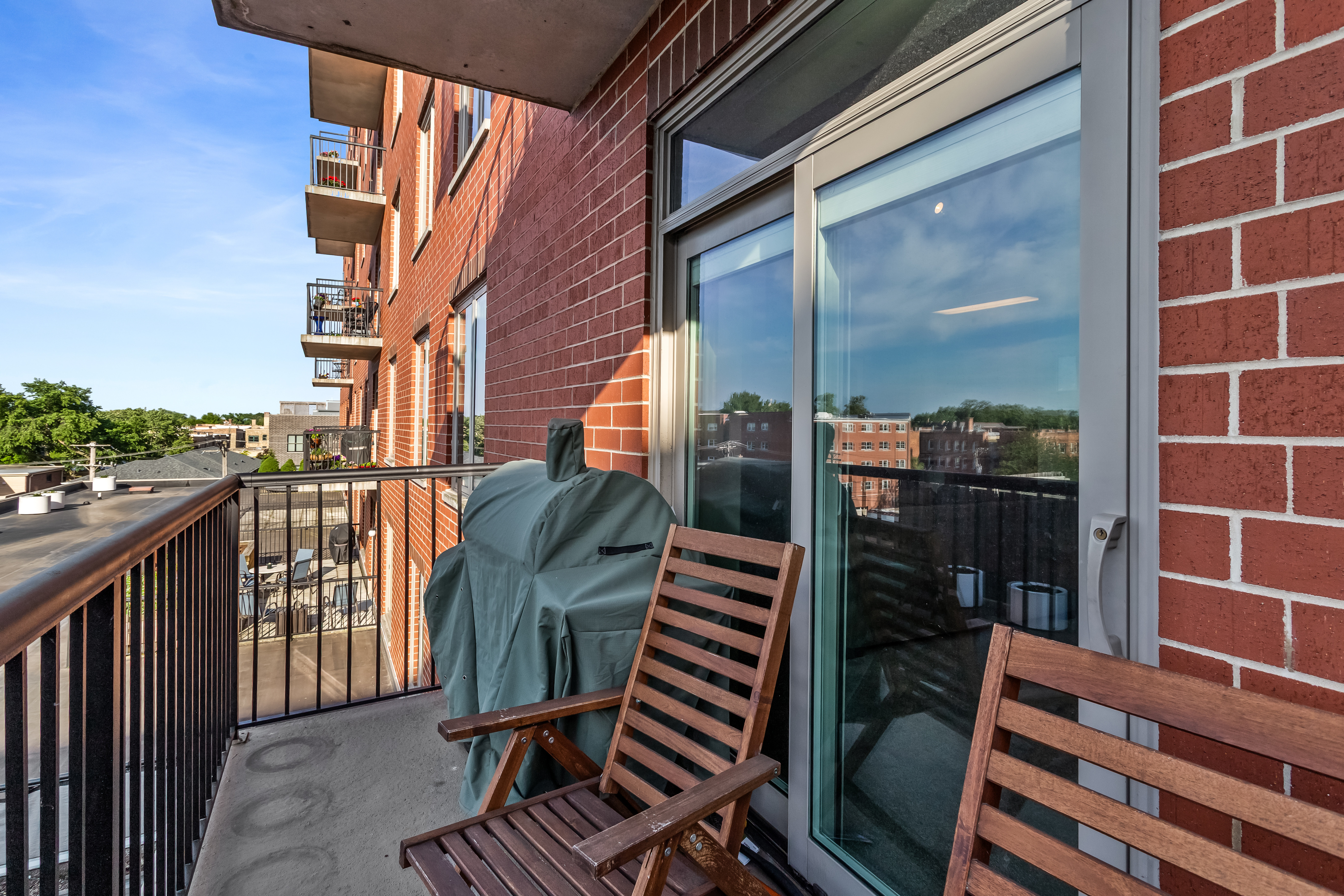  Spacious 3 Bedroom, 2 Bath Condo - 物件實景