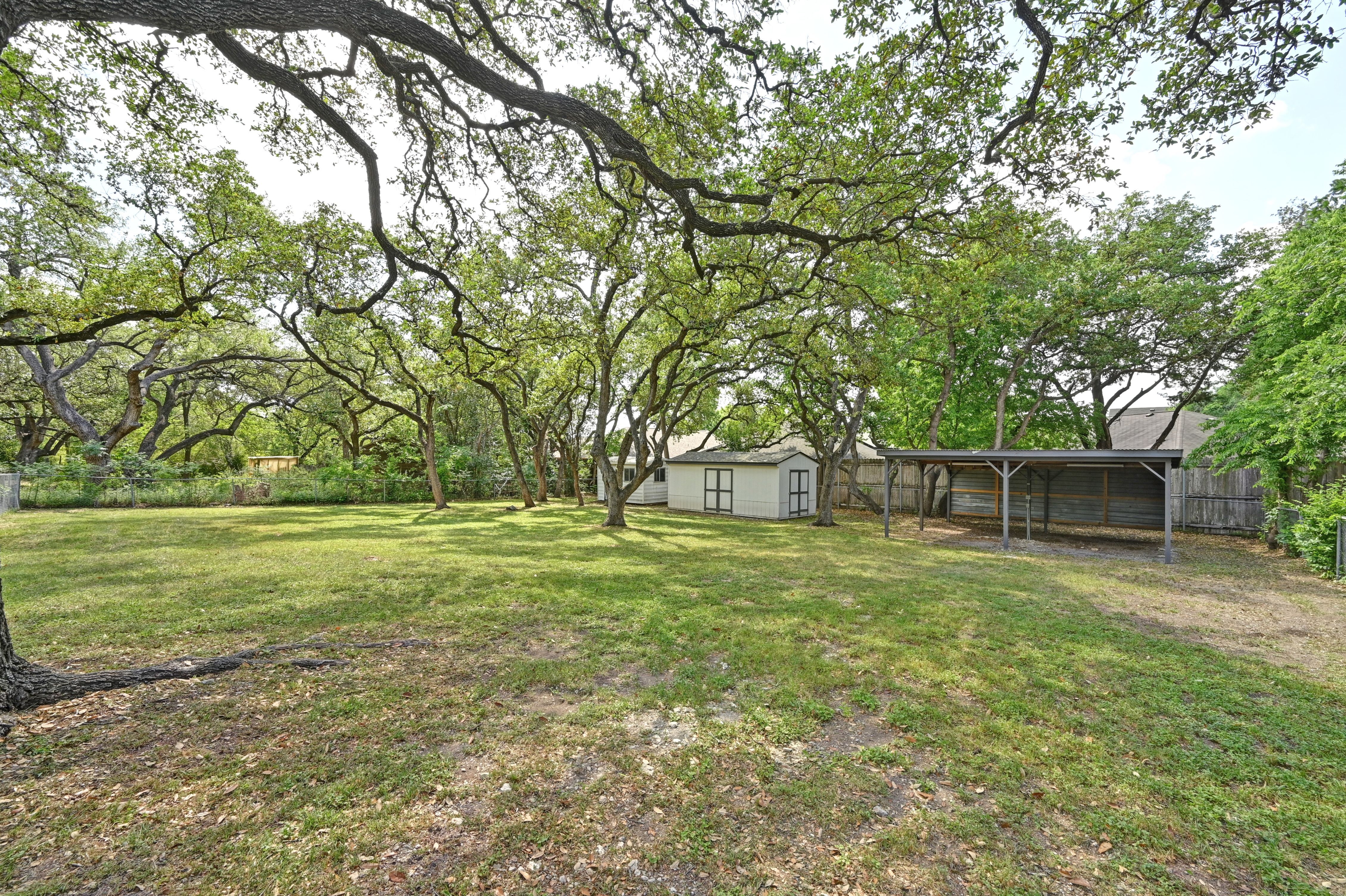  Tranquil Street in South Austin - 物件實景