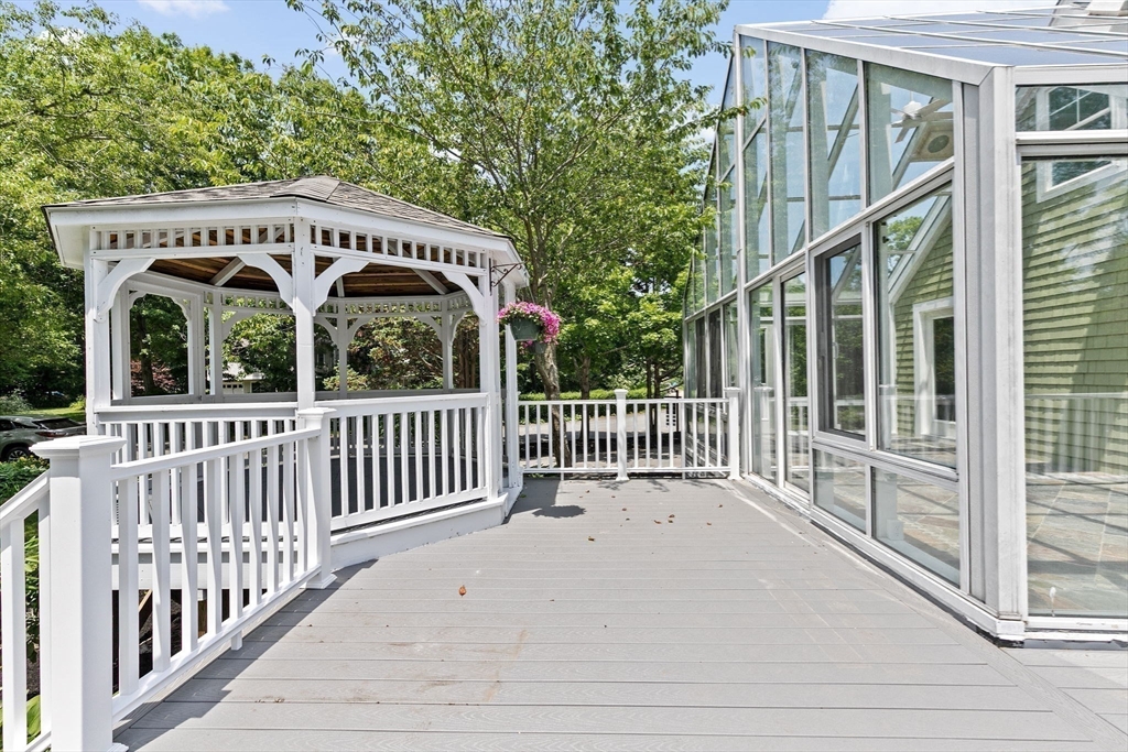 Bourne, Massachusetts, 02562, United States, 4 Bedrooms Bedrooms, ,4 BathroomsBathrooms,Residential,For Sale,1940930