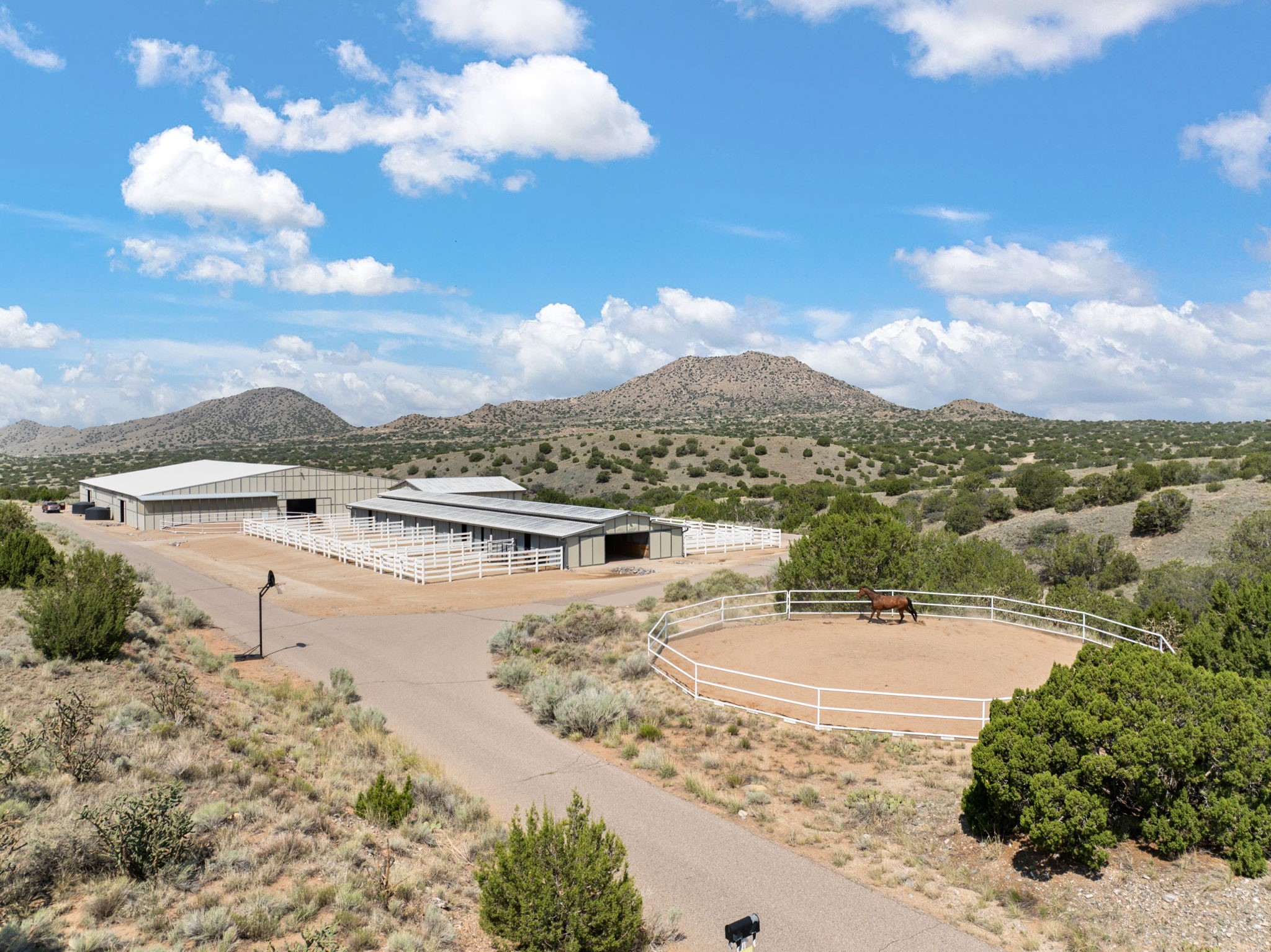  3150 Coyote Trail SE - 物件實景