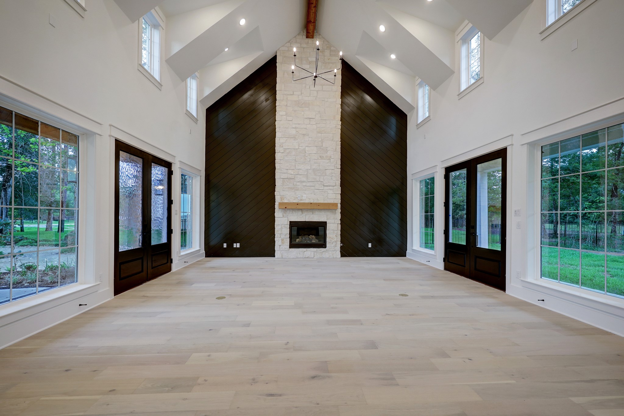 Houston, Texas, 77018, United States, 5 Bedrooms Bedrooms, ,5 BathroomsBathrooms,Residential,For Sale,1827825