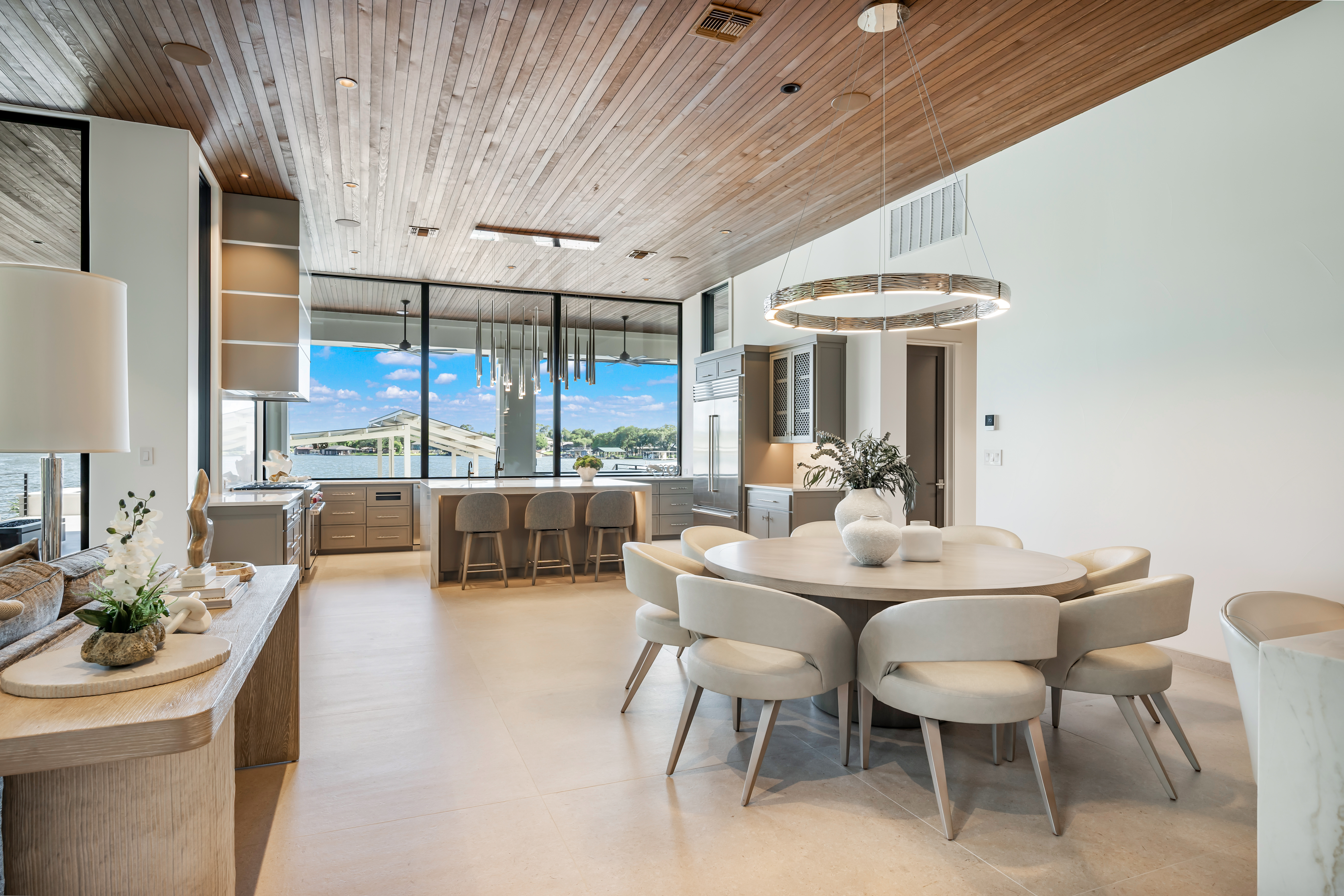  Architectural Lakefront Masterpiece on Skyline Drive by Paul Allen Custom Homes - 物件實景