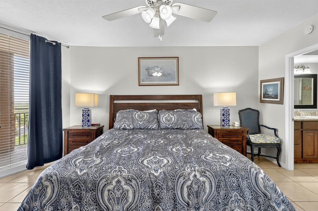 Port Aransas, Texas, 78373, United States, 2 Bedrooms Bedrooms, ,2 BathroomsBathrooms,Residential,For Sale,1906640