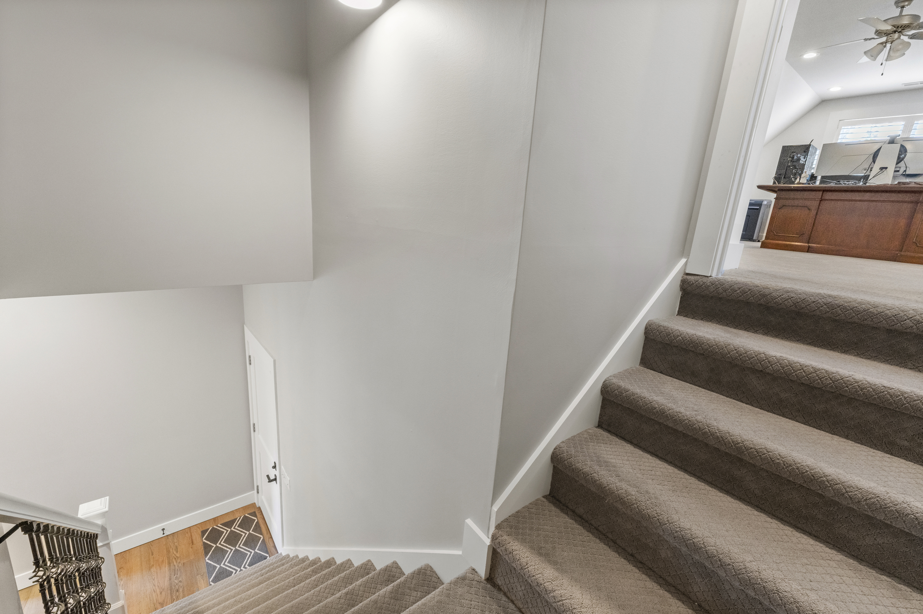 Huntington, West Virginia, 25701, United States, 6 Bedrooms Bedrooms, ,6 BathroomsBathrooms,Residential,For Sale,1977823