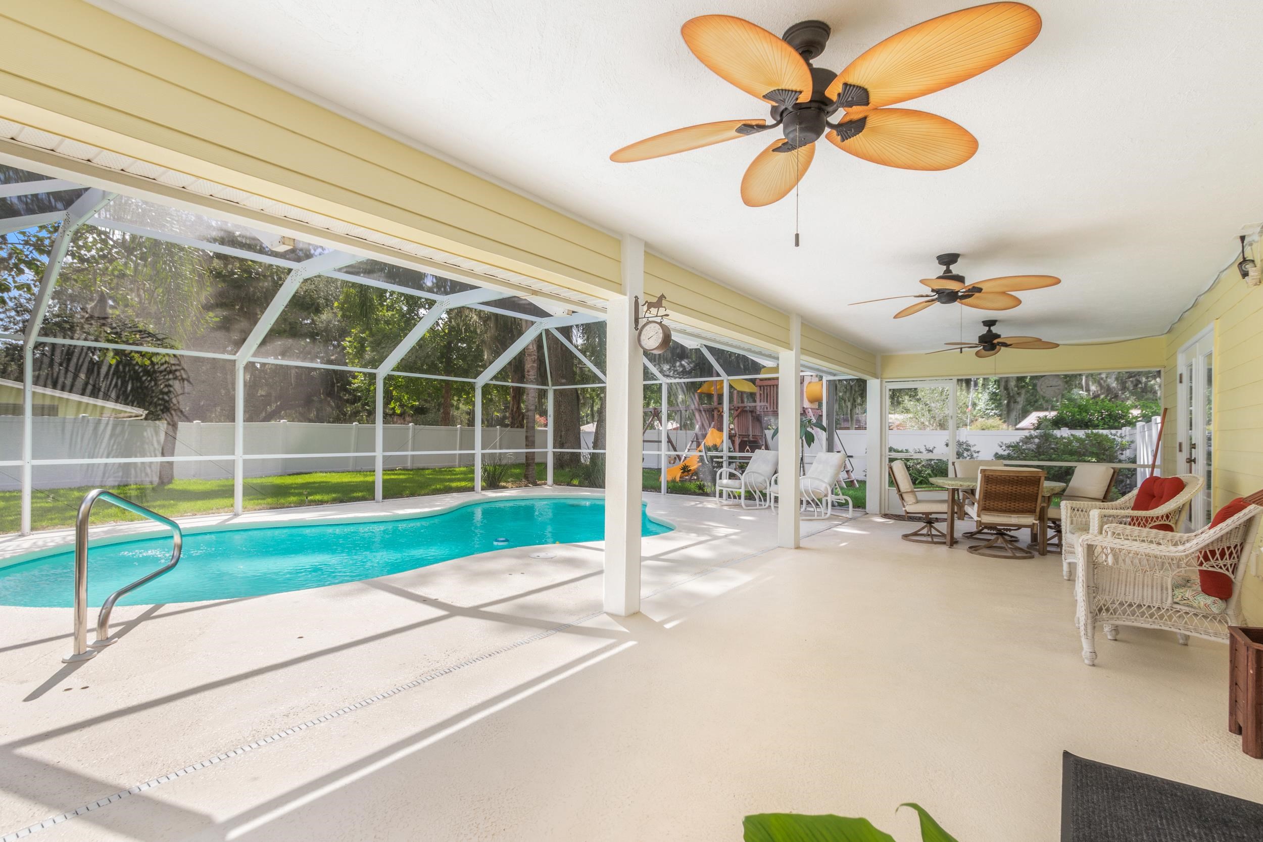 East Palatka, Florida, 32131, United States, 3 Bedrooms Bedrooms, ,2 BathroomsBathrooms,Residential,For Sale,1983358