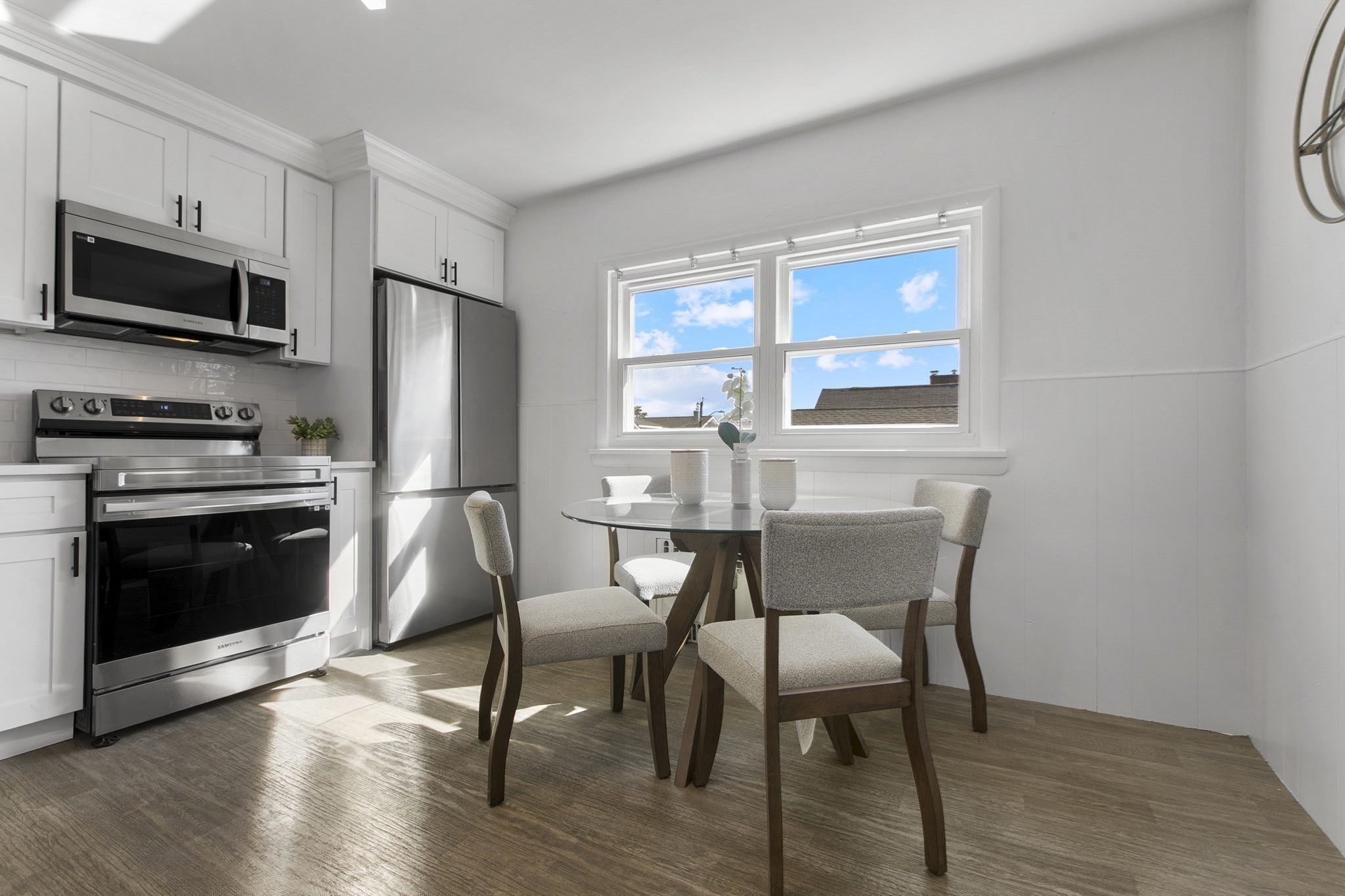 Revere, Massachusetts, 02151, United States, 5 Bedrooms Bedrooms, ,2 BathroomsBathrooms,Residential,For Sale,1974835