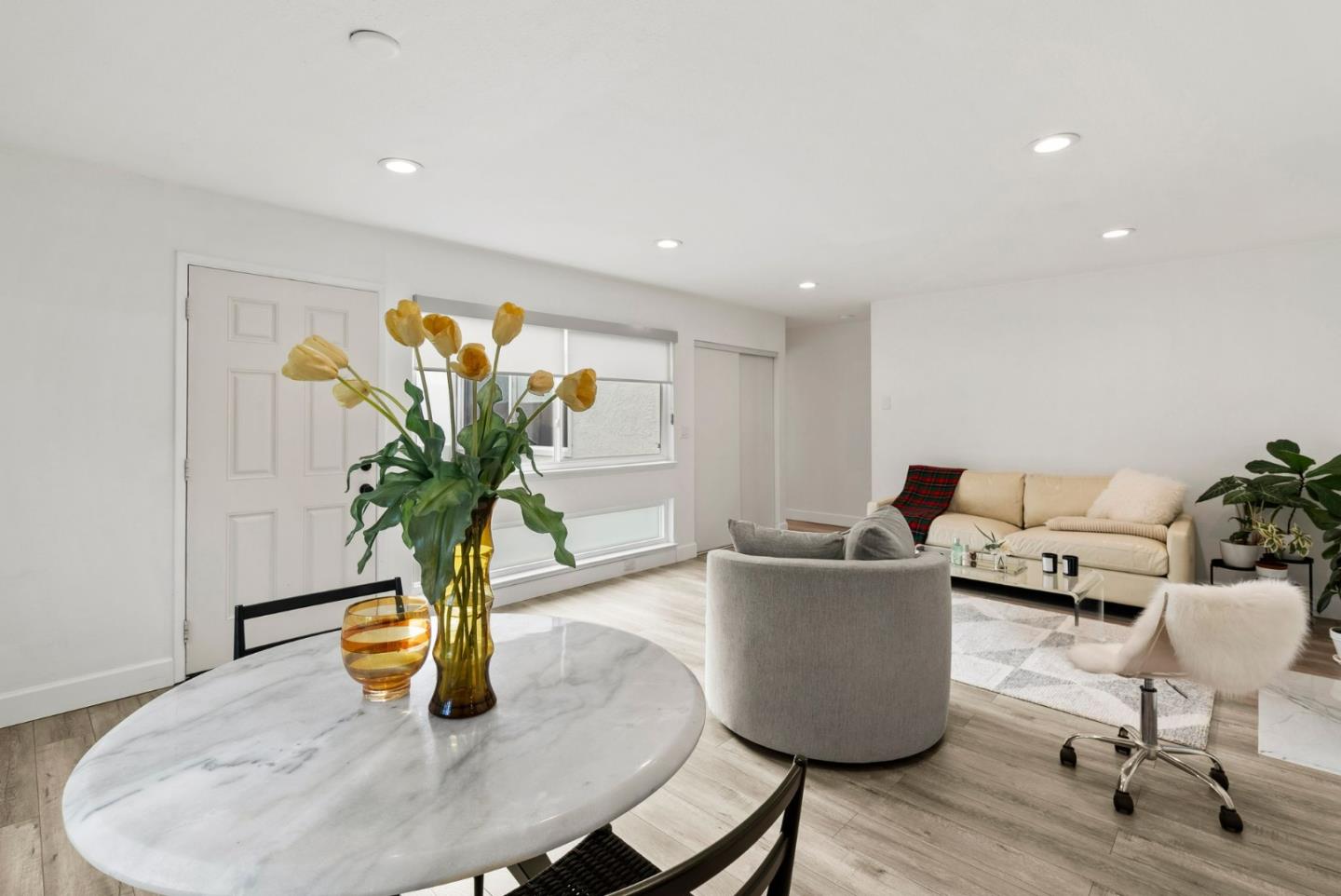 San Mateo, California, 94403, United States, 2 Bedrooms Bedrooms, ,1 BathroomBathrooms,Residential,For Sale,1947127