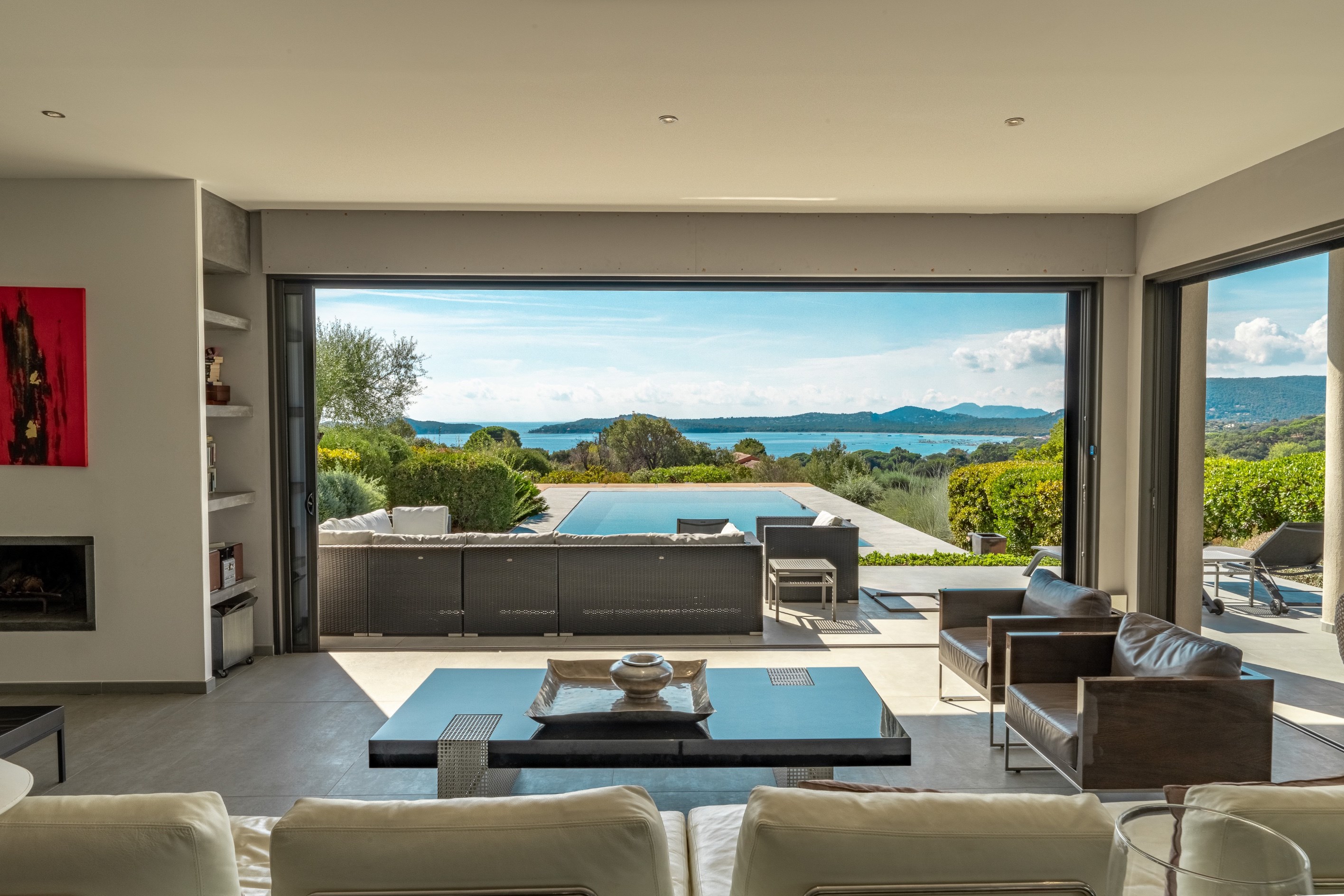  Contemporary 300 sqm villa with a mirror pool in Pinarello – 5 suites - 物件實景