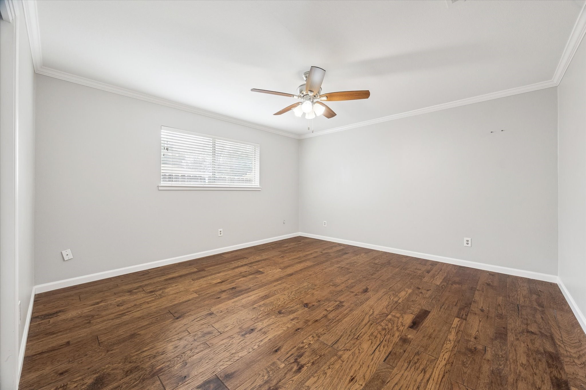  2310 Walnut Bend Lane - 物件實景