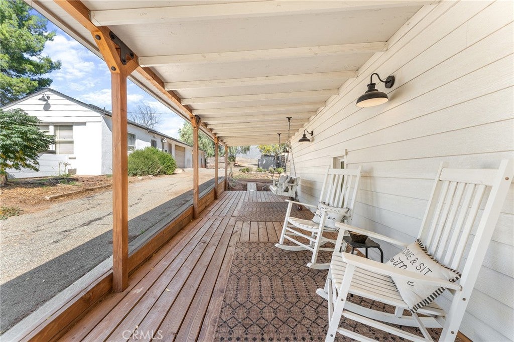 Banning, California, 92220, United States, 6 Bedrooms Bedrooms, ,4 BathroomsBathrooms,Residential,For Sale,1977497