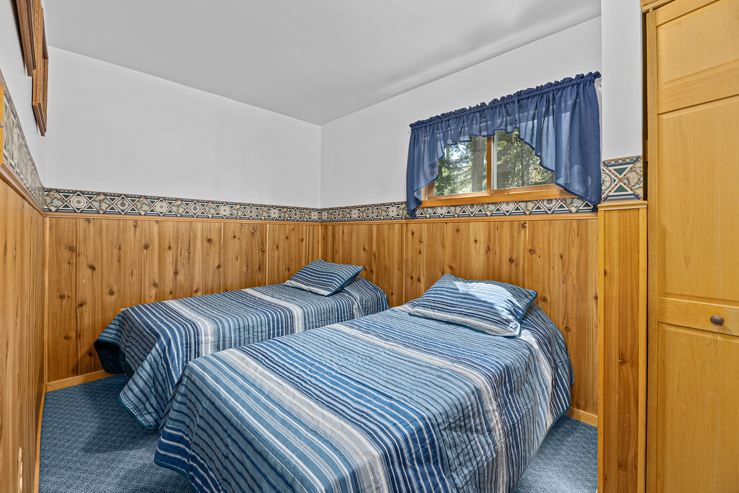 Manitowish Waters, Wisconsin, 54545, United States, 3 Bedrooms Bedrooms, ,4 BathroomsBathrooms,Residential,For Sale,1823646
