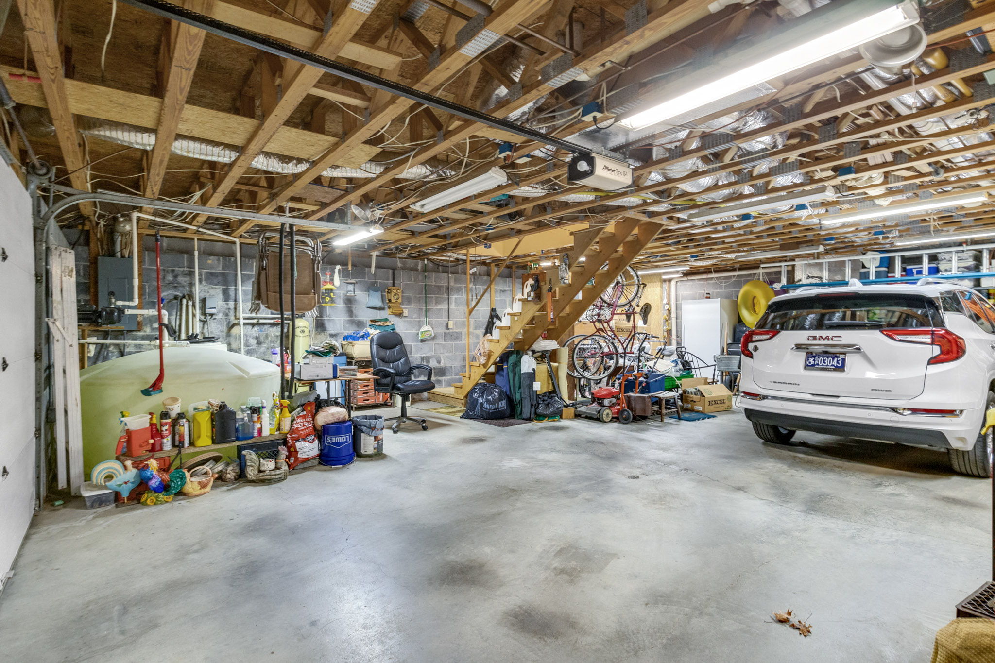 Sevierville, Tennessee, 37862, United States, 2 Bedrooms Bedrooms, ,3 BathroomsBathrooms,Residential,For Sale,1977968