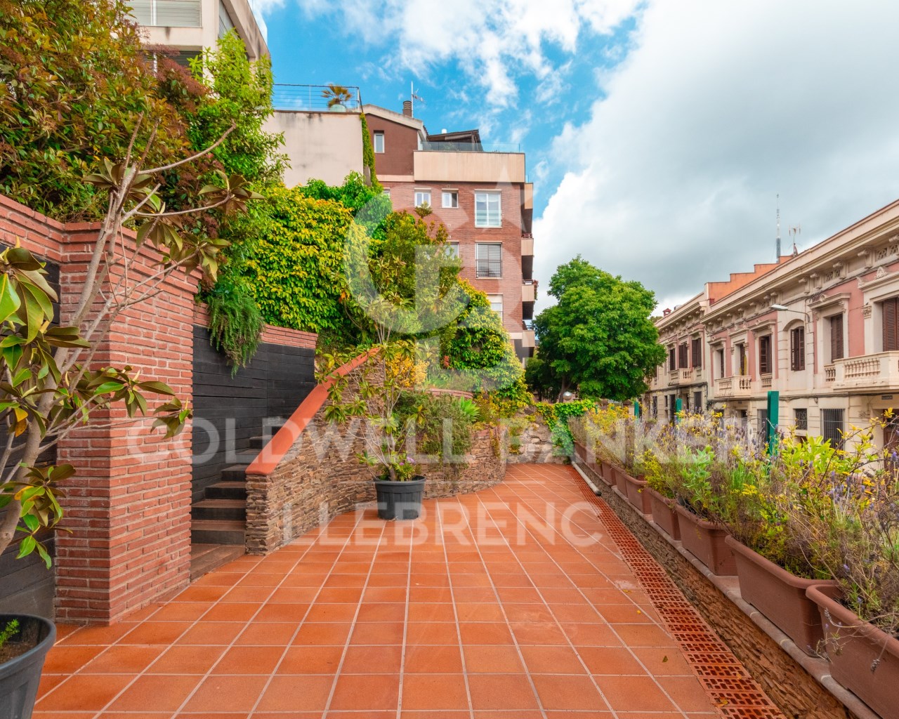 Barcelona, Catalonia, ES, 4 Bedrooms Bedrooms, ,3 BathroomsBathrooms,Residential,For Sale,1827300