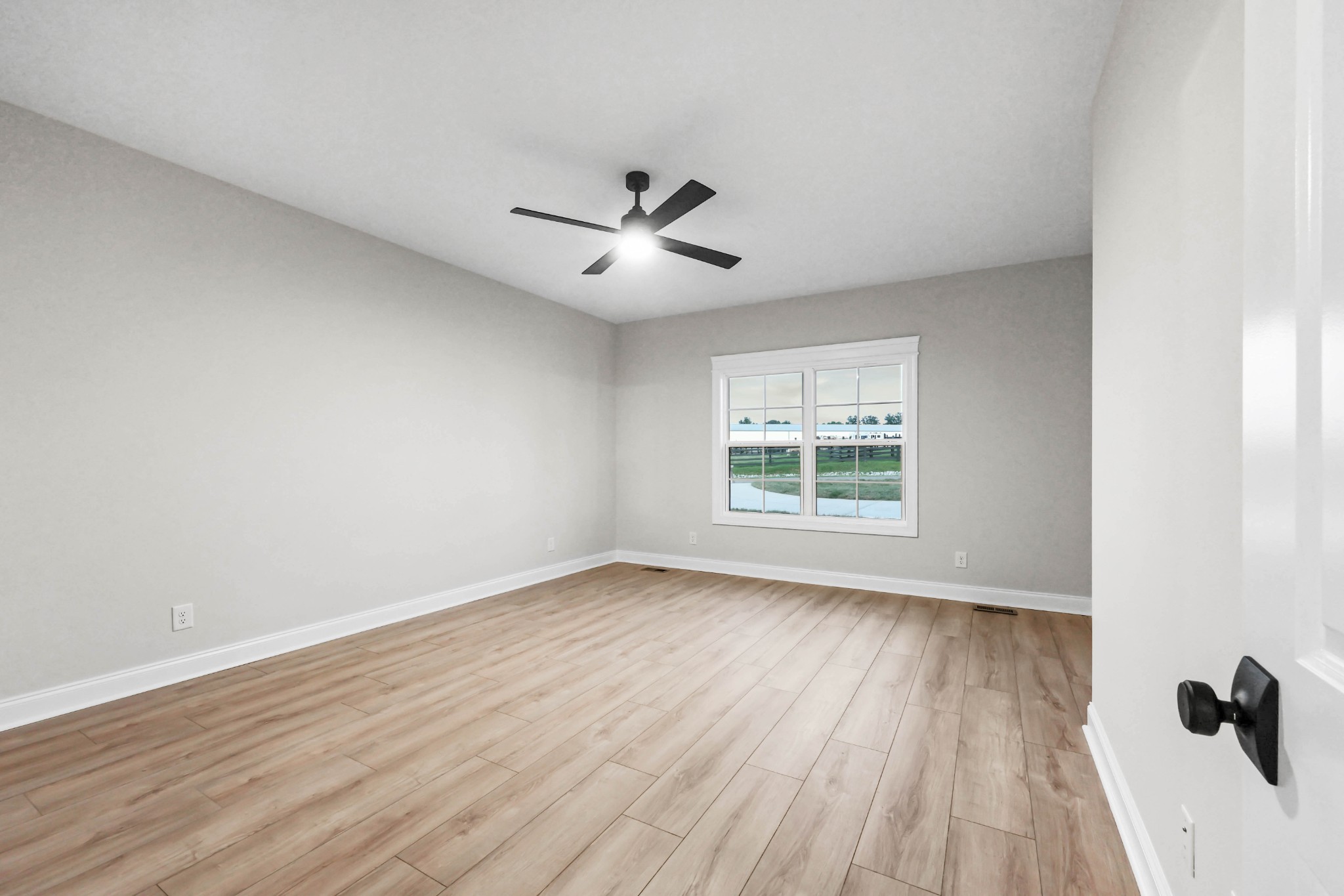 Adams, Tennessee, 37010, United States, 4 Bedrooms Bedrooms, ,4 BathroomsBathrooms,Residential,For Sale,1904806