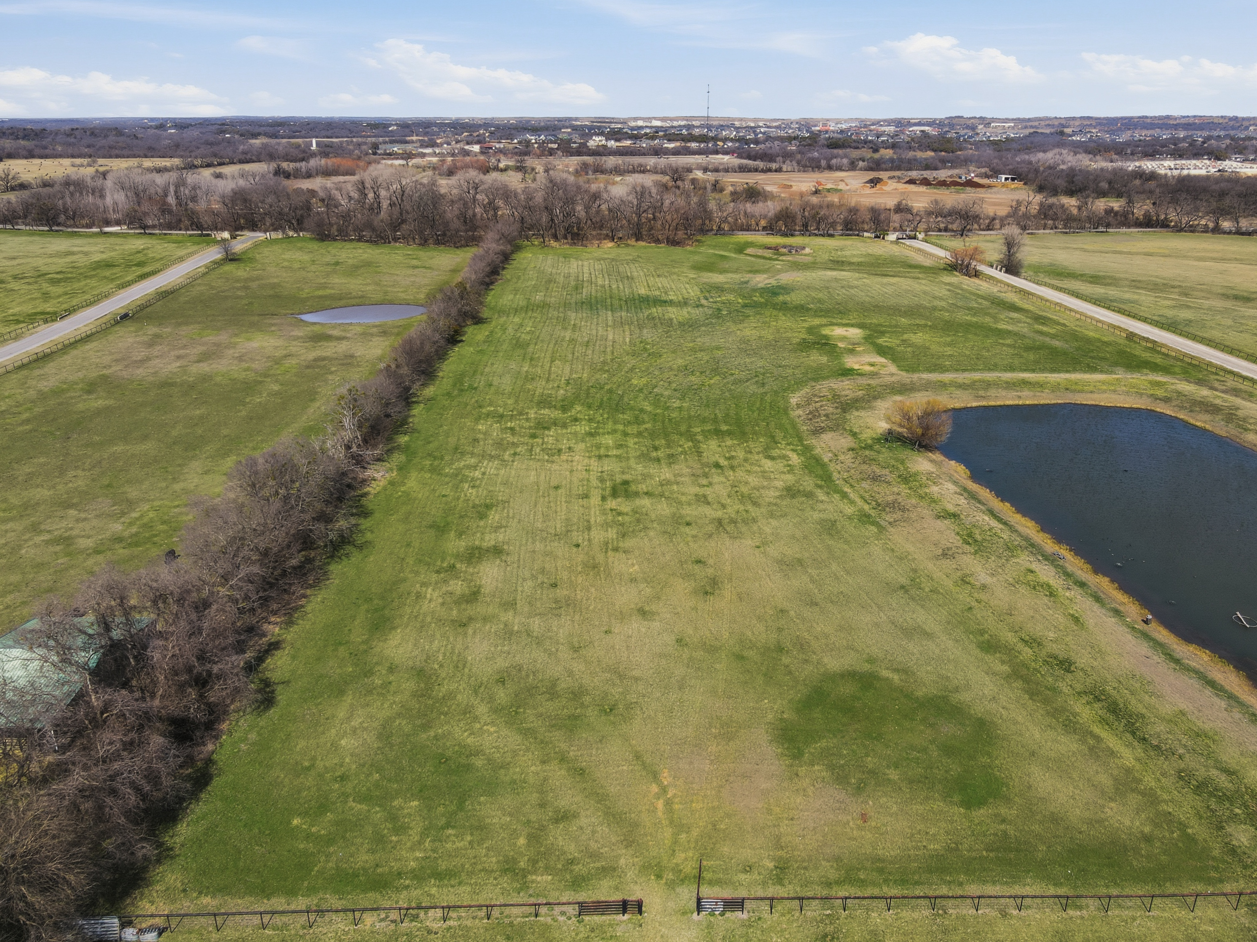  129 Trinity Bluffs, Aledo, TX, 76008 - 物件實景