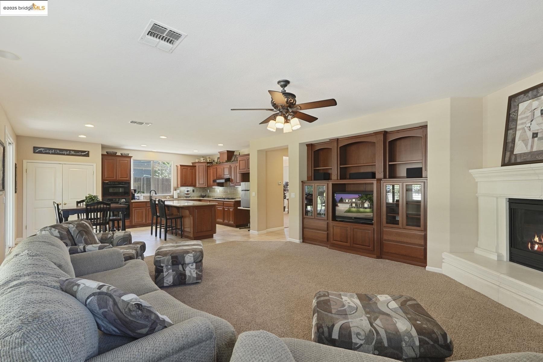 Galt, California, 95632, United States, 5 Bedrooms Bedrooms, ,3 BathroomsBathrooms,Residential,For Sale,1895195