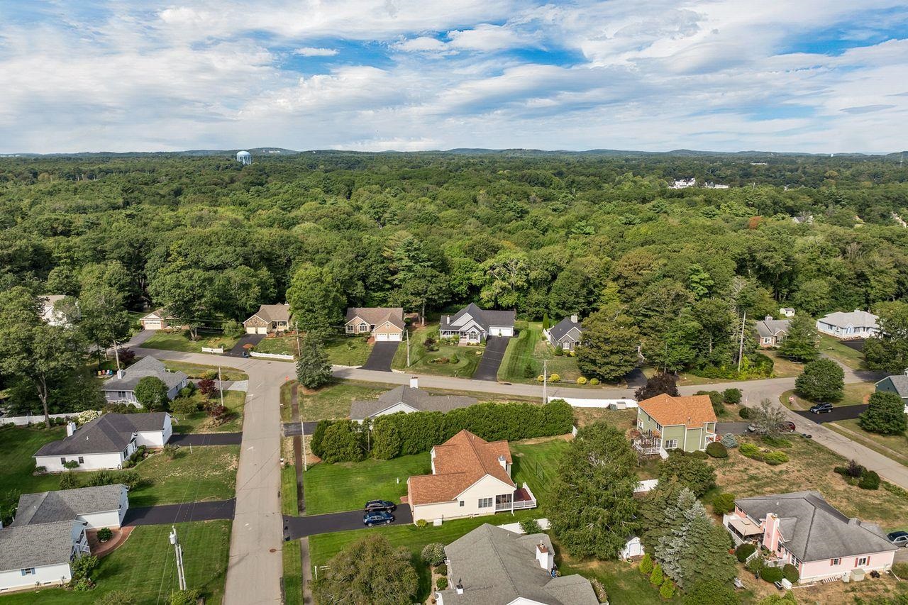 Seabrook, New Hampshire, 03874, United States, 3 Bedrooms Bedrooms, ,2 BathroomsBathrooms,Residential,For Sale,1986462