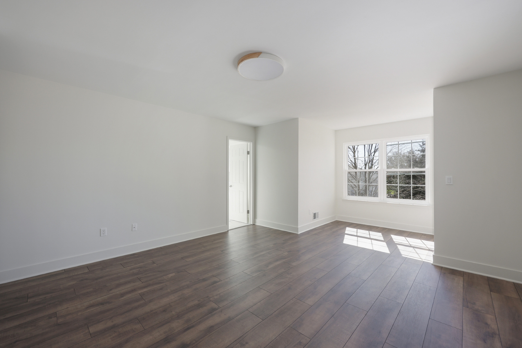  ?Chambers Brook? Townhome Offers Modern Luxury and Idyllic Surroundings - 物件實景