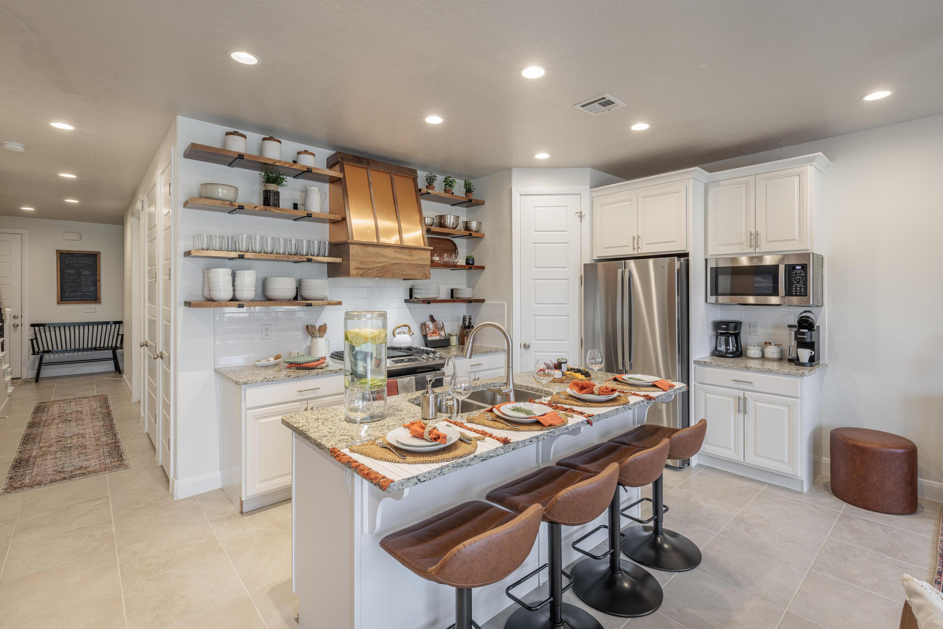 St George, Utah, 84770, United States, 3 Bedrooms Bedrooms, ,5 BathroomsBathrooms,Residential,For Sale,1974554