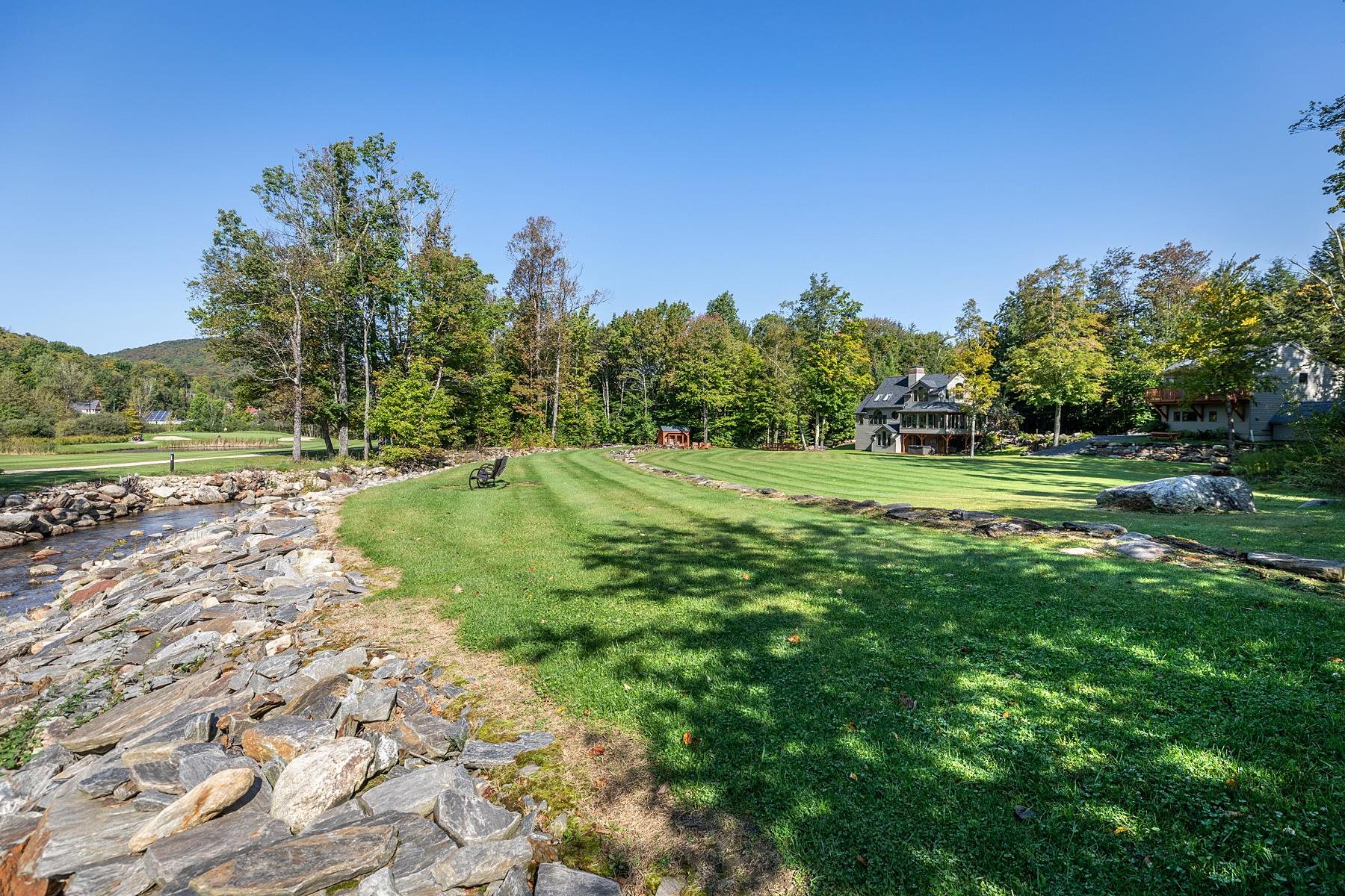  426 Roaring Brook Road - 物件實景
