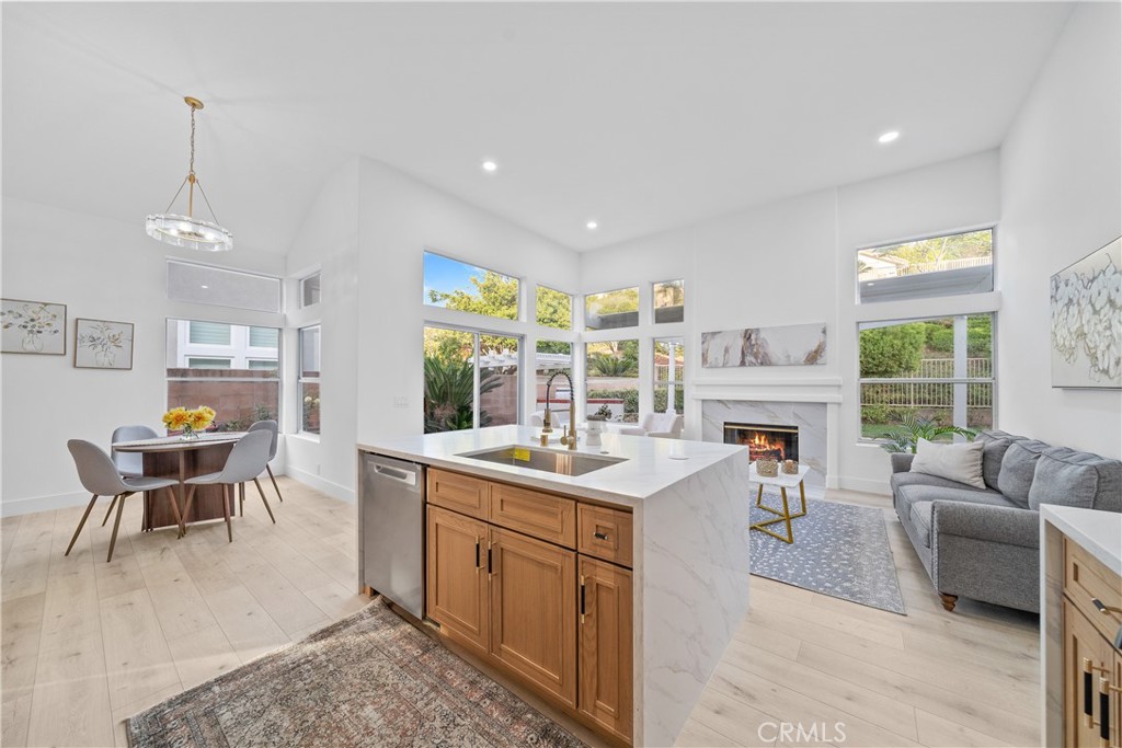 Mission Viejo, California, 92692, United States, 3 Bedrooms Bedrooms, ,3 BathroomsBathrooms,Residential,For Sale,1963093