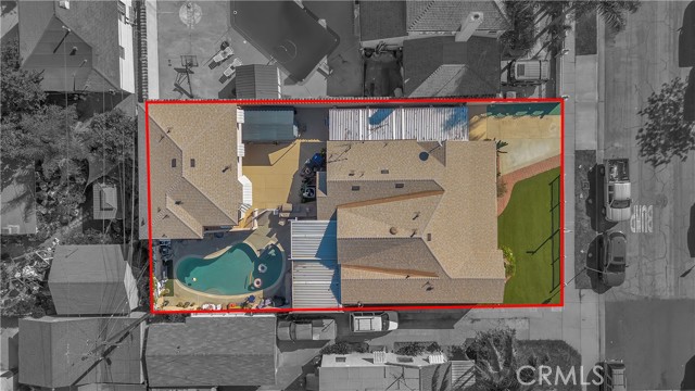 Huntington Park, California, 90255, United States, 4 Bedrooms Bedrooms, ,Residential,For Sale,1987109