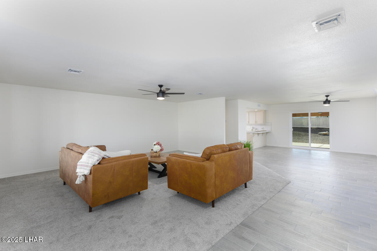 Lake Havasu City, Arizona, 86404, United States, 3 Bedrooms Bedrooms, ,1 BathroomBathrooms,Residential,For Sale,1987502