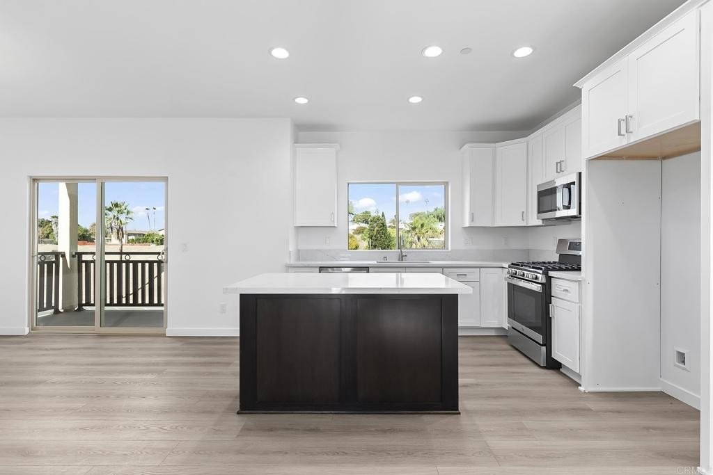 Lemon Grove, California, 91945, United States, 4 Bedrooms Bedrooms, ,4 BathroomsBathrooms,Residential,For Sale,1892804