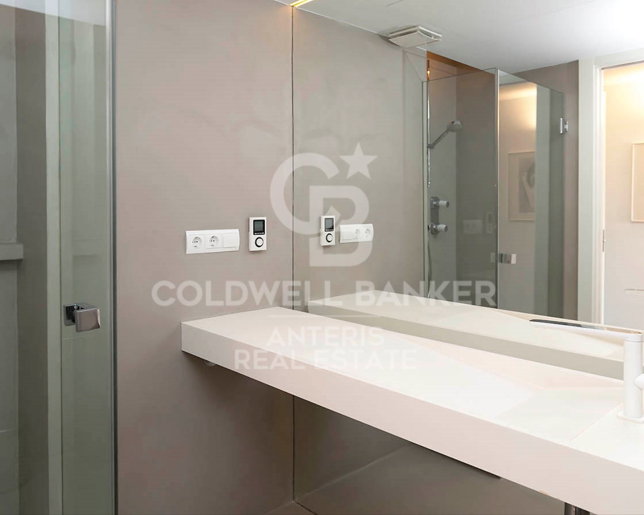 Barcelona, Barcelona, Ciutat Vella Barcelona, Barc, Barcelona, Catalonia, ES, 3 Bedrooms Bedrooms, ,3 BathroomsBathrooms,Residential,For Sale,Barcelona, Barcelona, Ciutat Vella Barcelona, Barc,1670294