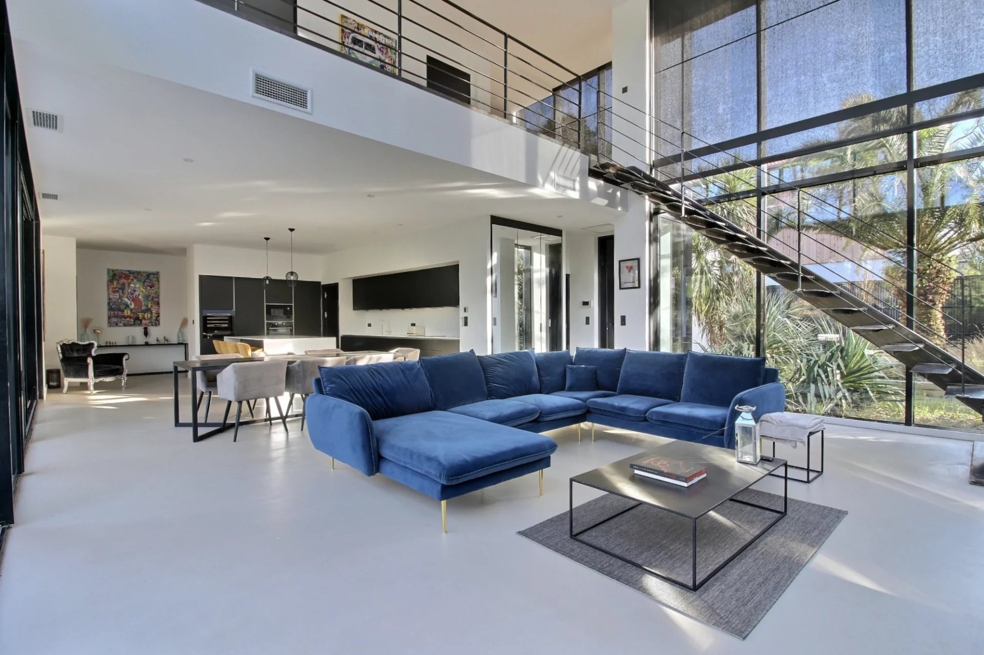 Arcachon, New Aquitaine, 33120, FR, 4 Bedrooms Bedrooms, ,Residential,For Sale,1995658