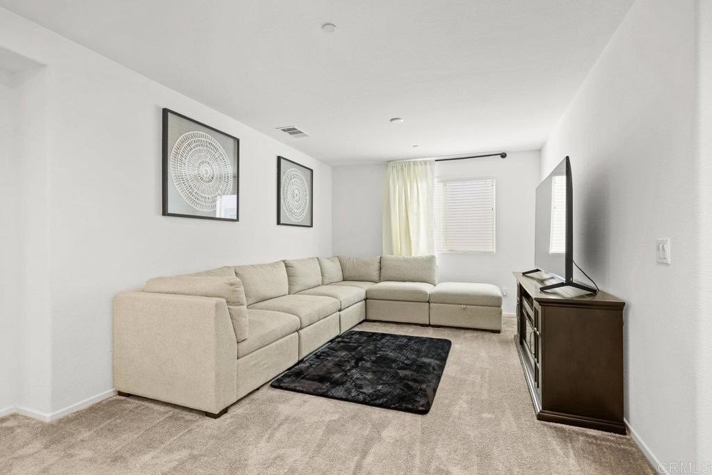 Valley Center, California, 92082, United States, 5 Bedrooms Bedrooms, ,4 BathroomsBathrooms,Residential,For Sale,1950839
