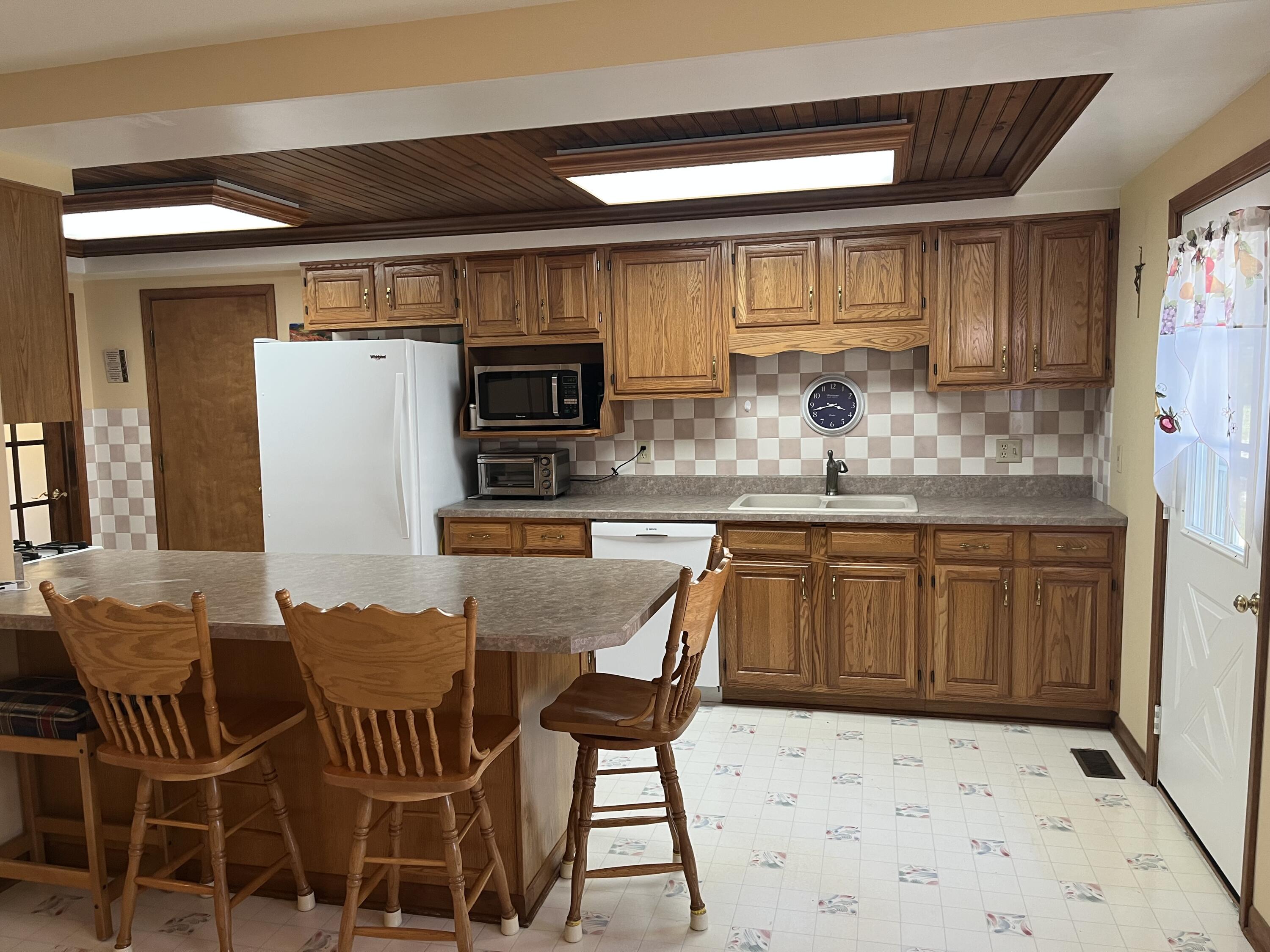 Crown Point, Indiana, 46307, United States, 3 Bedrooms Bedrooms, ,3 BathroomsBathrooms,Residential,For Sale,2040656