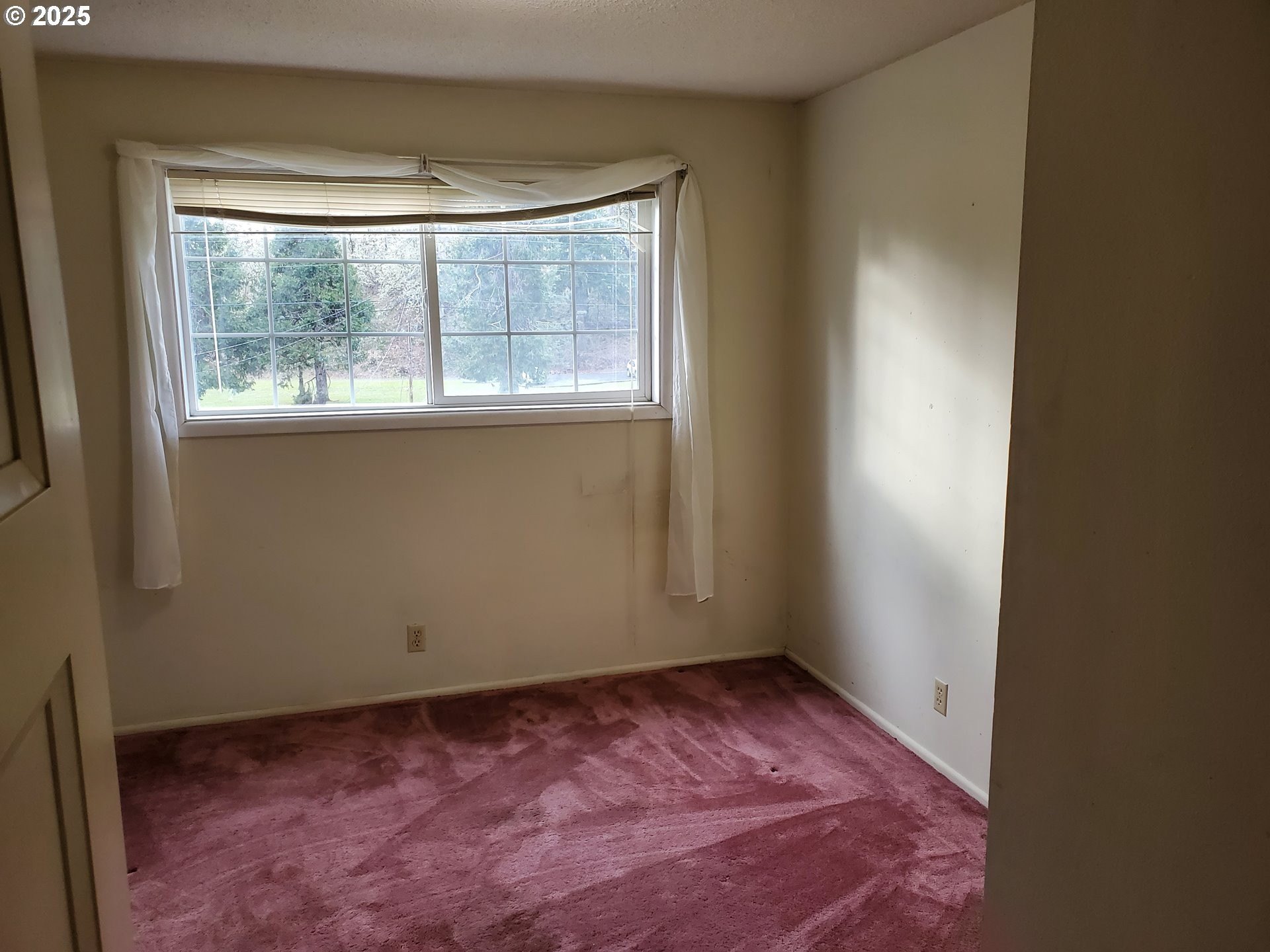 Pleasant Hill, Oregon, 97455, United States, 4 Bedrooms Bedrooms, ,3 BathroomsBathrooms,Residential,For Sale,1753097