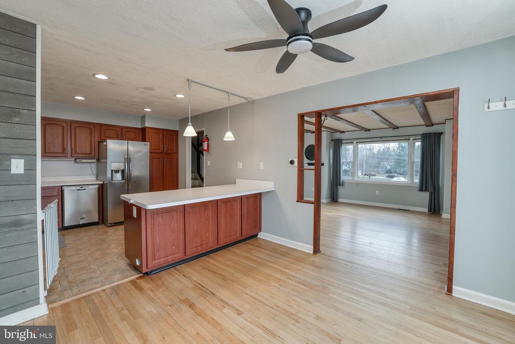 Trenton, New Jersey, 08618, United States, 4 Bedrooms Bedrooms, ,3 BathroomsBathrooms,Residential,For Sale,1995811