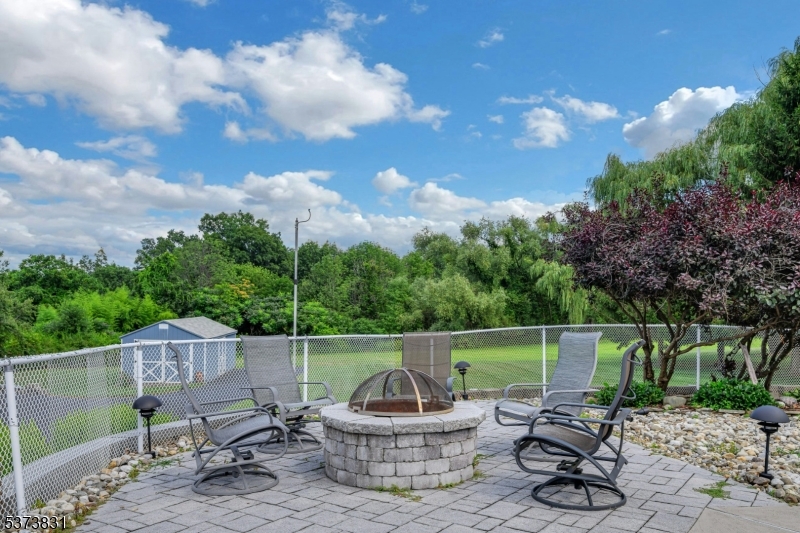 Frankford Twp., New Jersey, 07826, United States, 4 Bedrooms Bedrooms, ,4 BathroomsBathrooms,Residential,For Sale,1901046