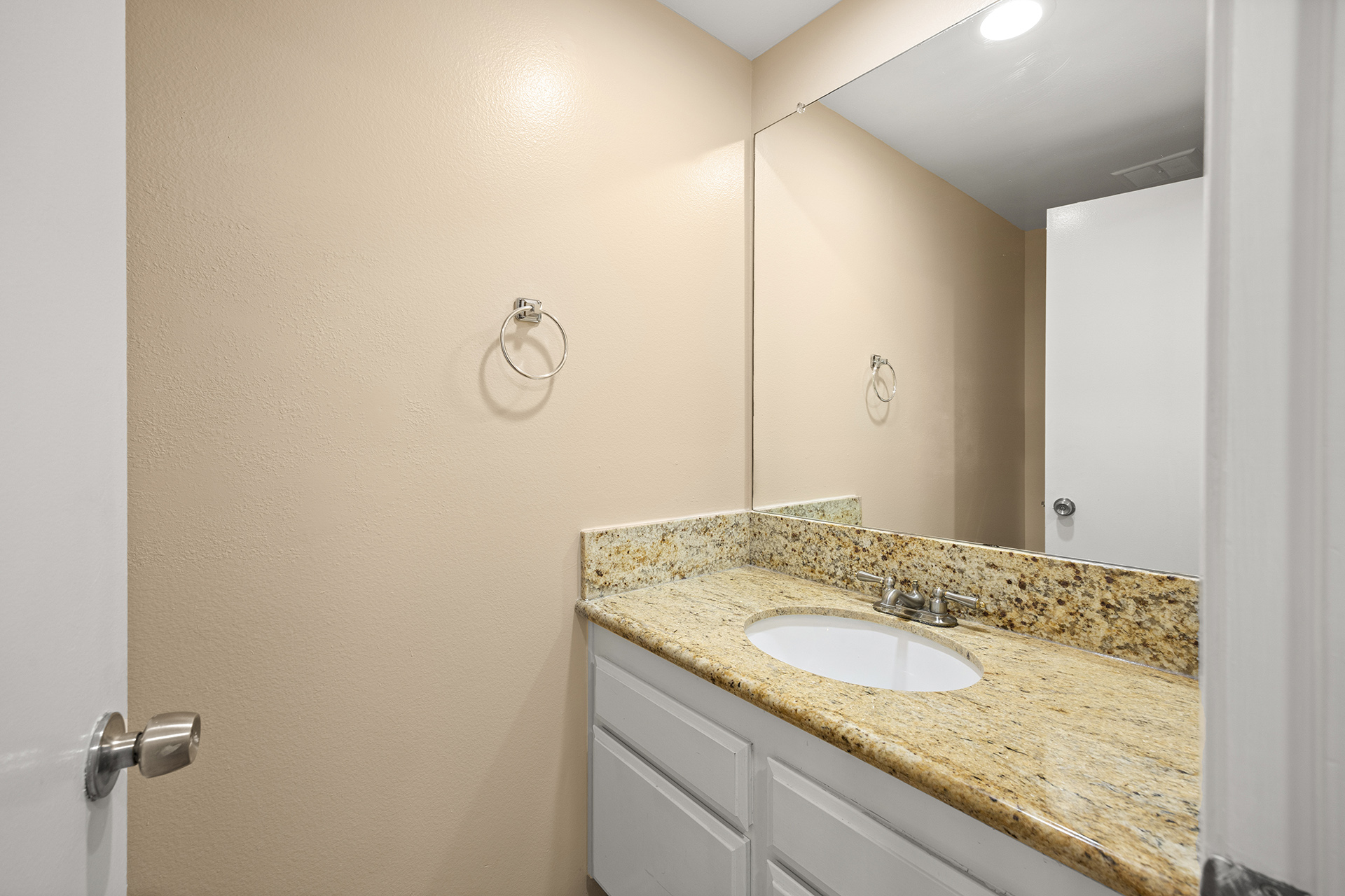 Anaheim, California, 92807, United States, 4 Bedrooms Bedrooms, ,3 BathroomsBathrooms,Residential,For Sale,1985718