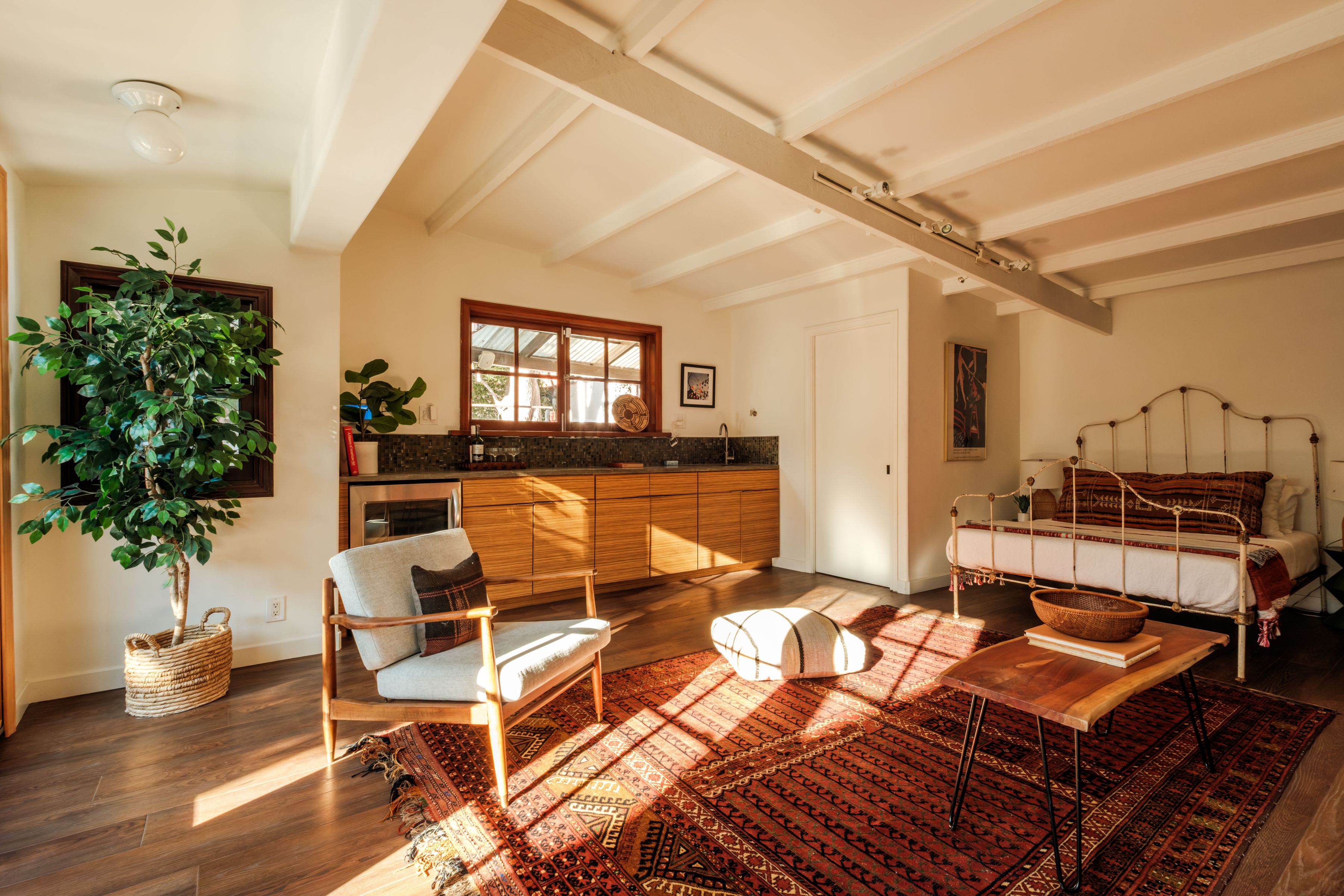  1338 S Sierra Bonita Ave - 物件實景