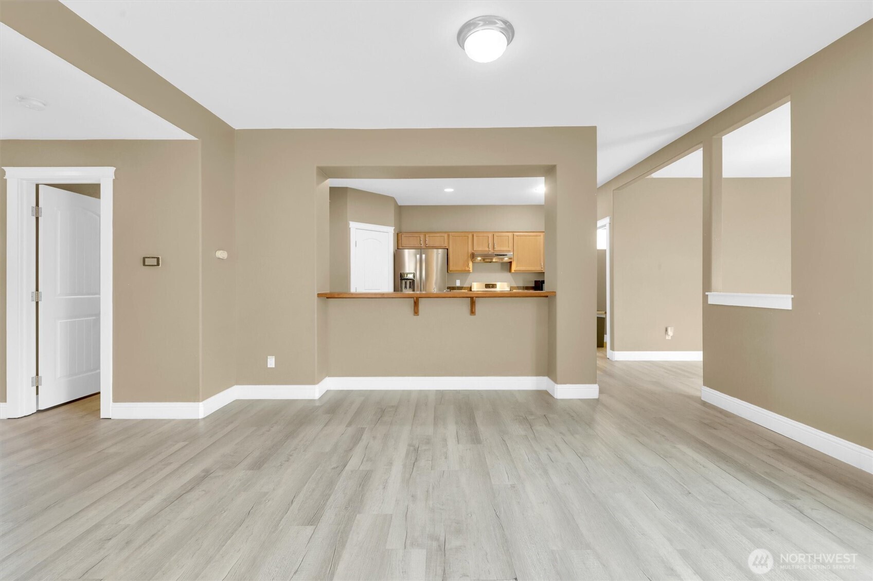 Puyallup, Washington, 98375, United States, 4 Bedrooms Bedrooms, ,3 BathroomsBathrooms,Residential,For Sale,1983972