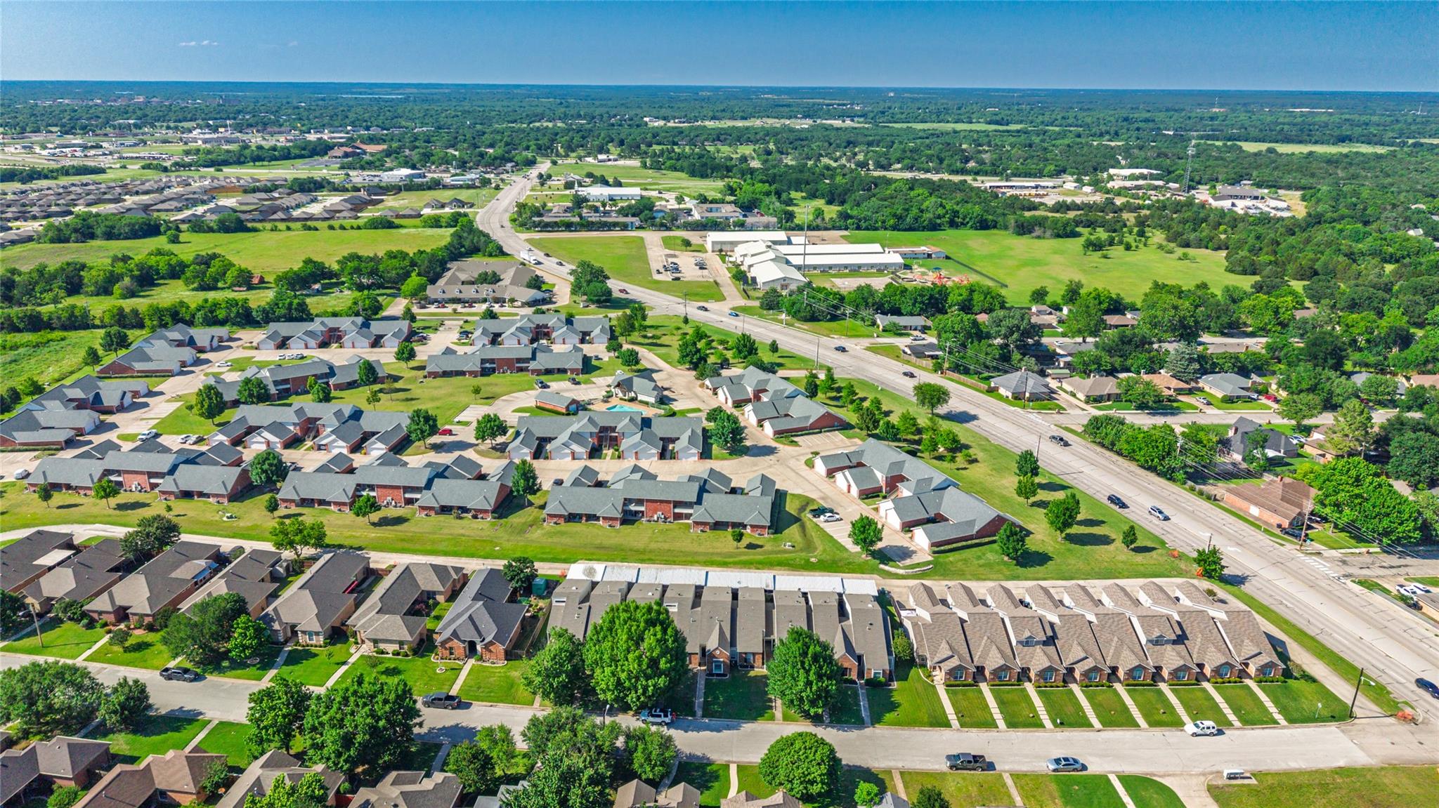 Greenville, Texas, 75402, United States, 18 Bedrooms Bedrooms, ,18 BathroomsBathrooms,Residential,For Sale,2049312