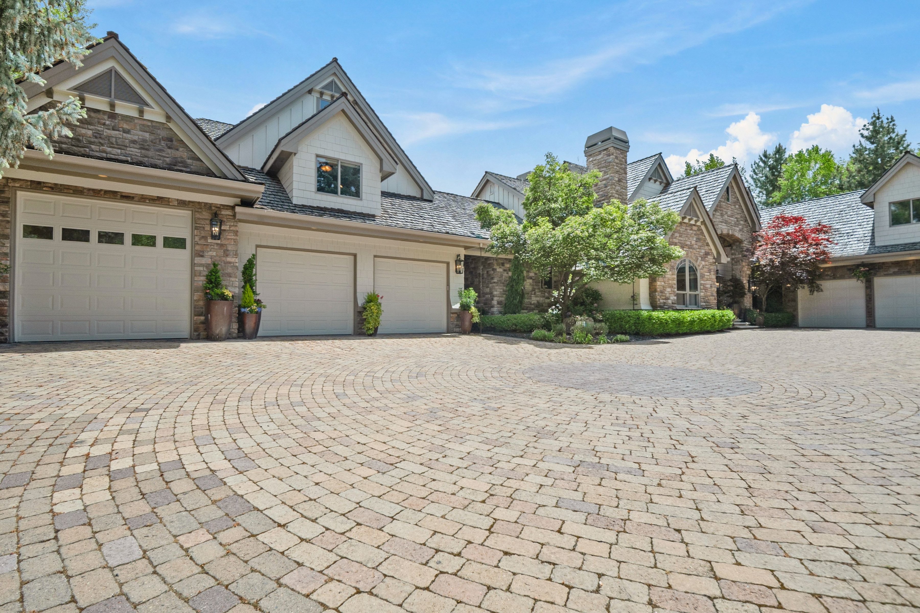  Gated Waterfront Luxury in Eagle’s Prestigious Pointe at Two Rivers - 物件實景