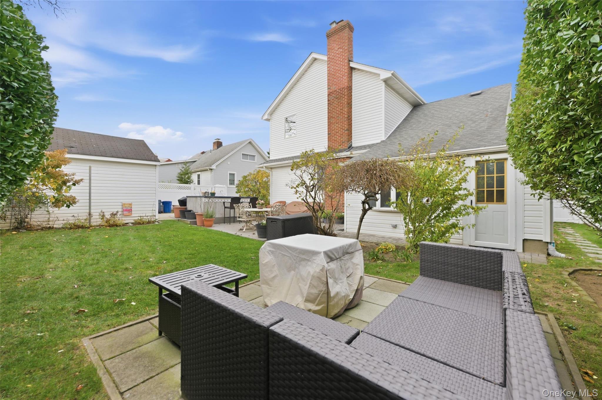 Oceanside, New York, 11572, United States, 3 Bedrooms Bedrooms, ,3 BathroomsBathrooms,Residential,For Sale,1990988