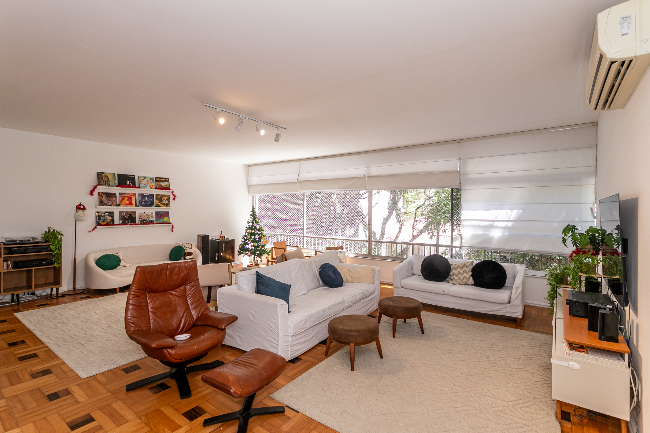  Bright and airy apartment in a highly desirable location - 物件實景