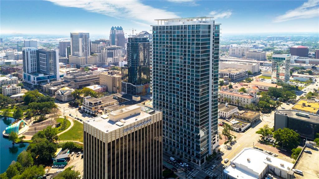 Orlando, Florida, 32801, United States, 2 Bedrooms Bedrooms, ,2 BathroomsBathrooms,Residential,For Sale,1794068