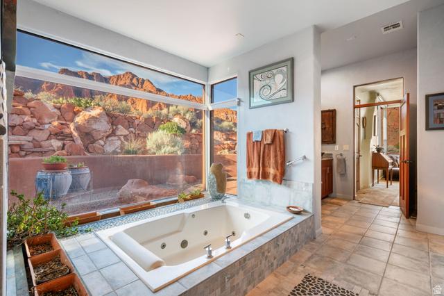 Ivins, Utah, 84738, United States, 3 Bedrooms Bedrooms, ,3 BathroomsBathrooms,Residential,For Sale,2048835