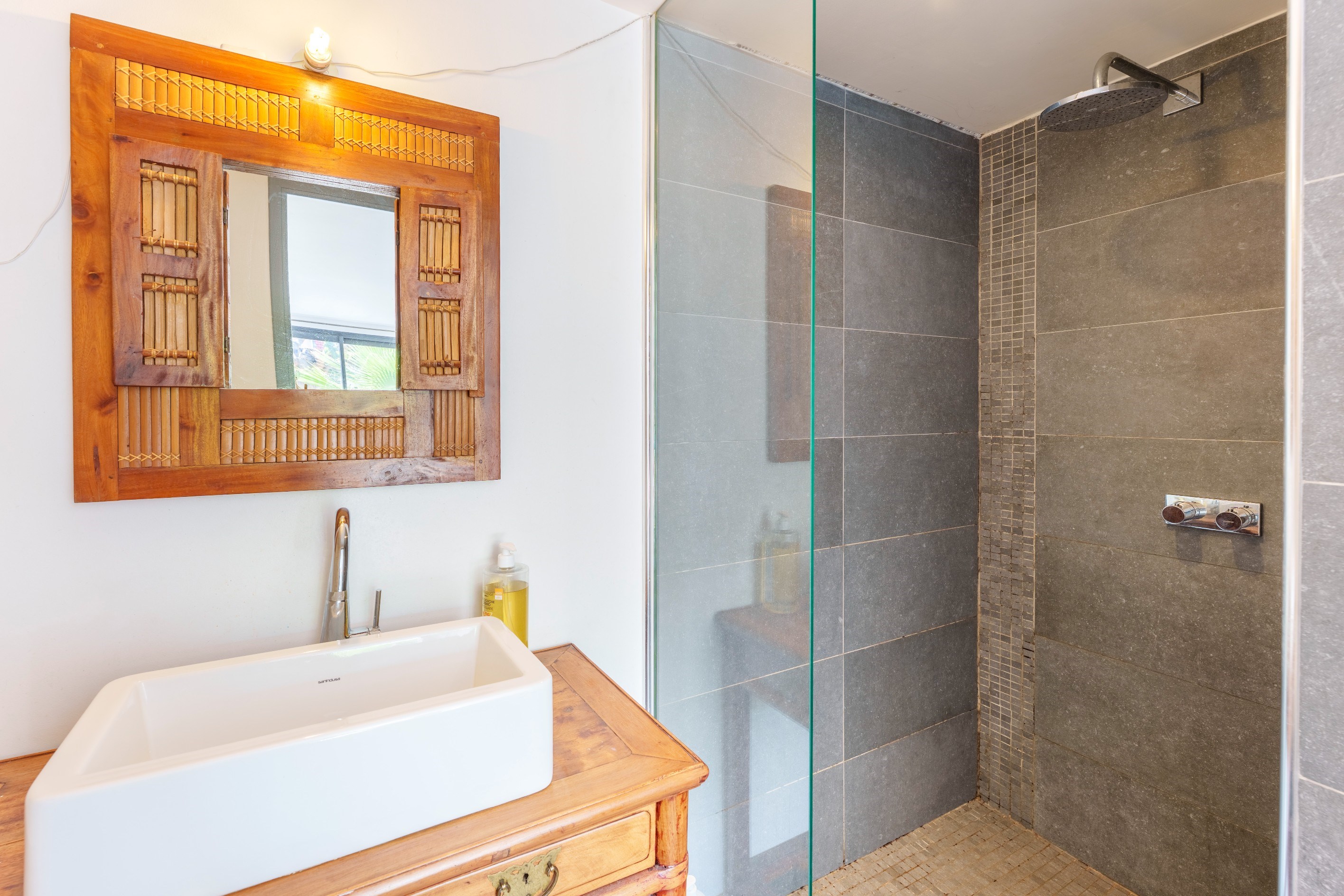  A charming stone house in the heart of Palavas-les-Flots, just a stone