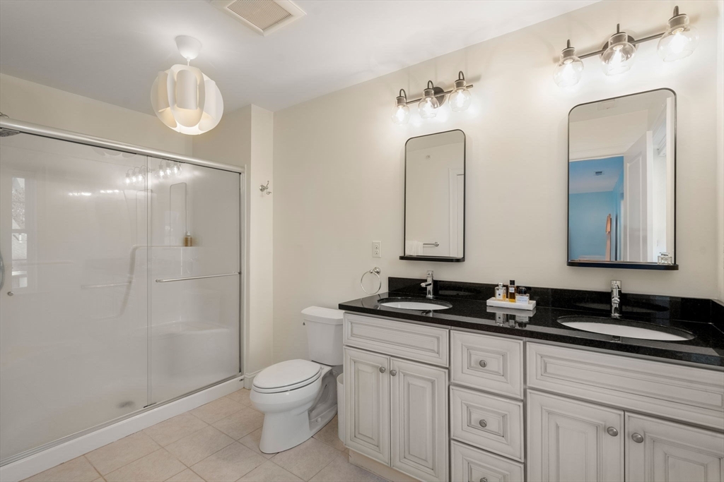 Holliston, Massachusetts, 01746, United States, 2 Bedrooms Bedrooms, ,3 BathroomsBathrooms,Residential,For Sale,1940343