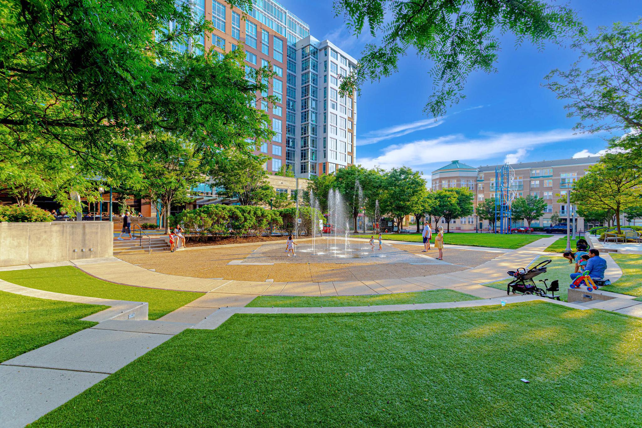  12000 Market Street, Reston, VA, 20190 - 物件實景