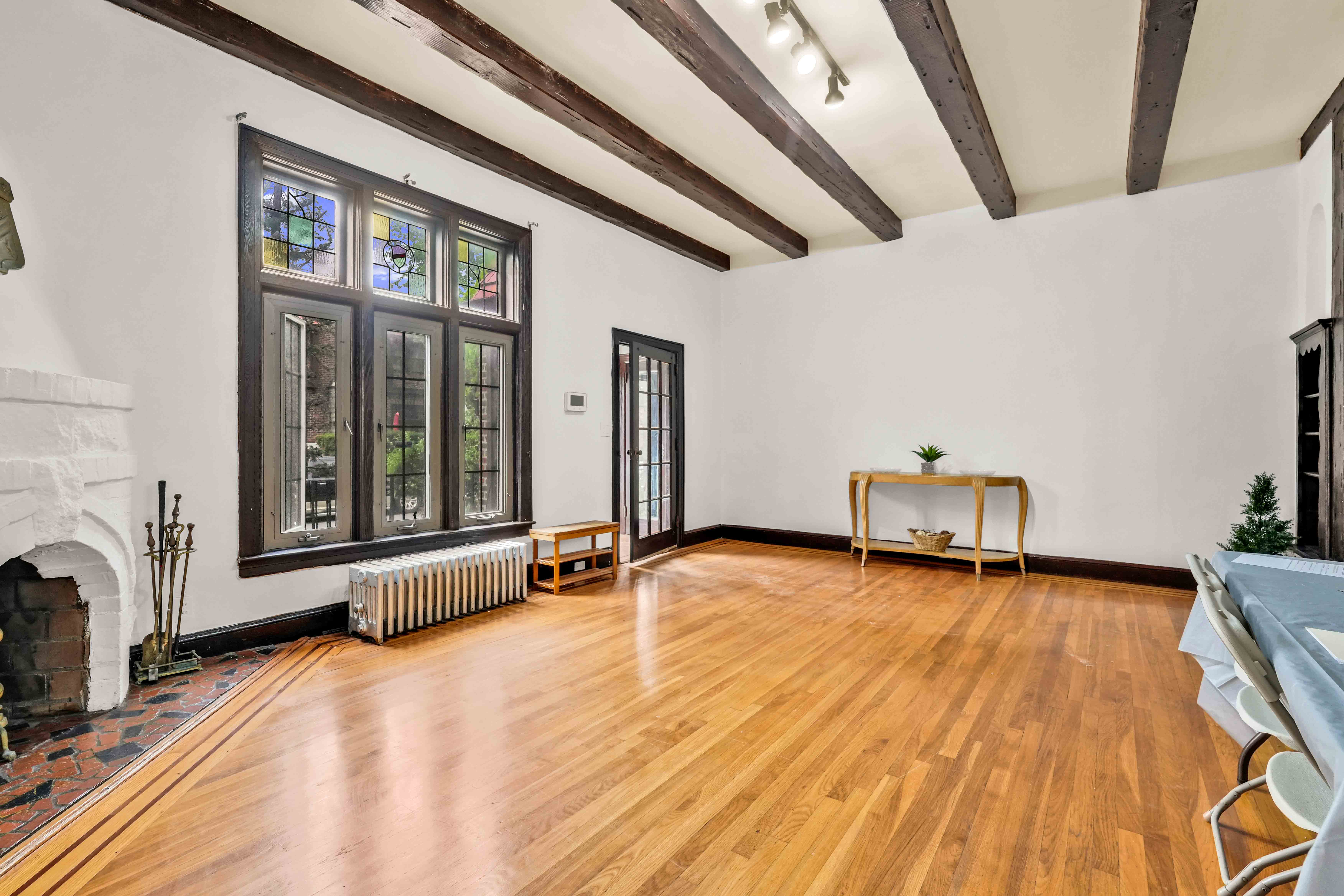 Laurelton, New York, 11413, United States, 3 Bedrooms Bedrooms, ,4 BathroomsBathrooms,Residential,For Sale,1944975